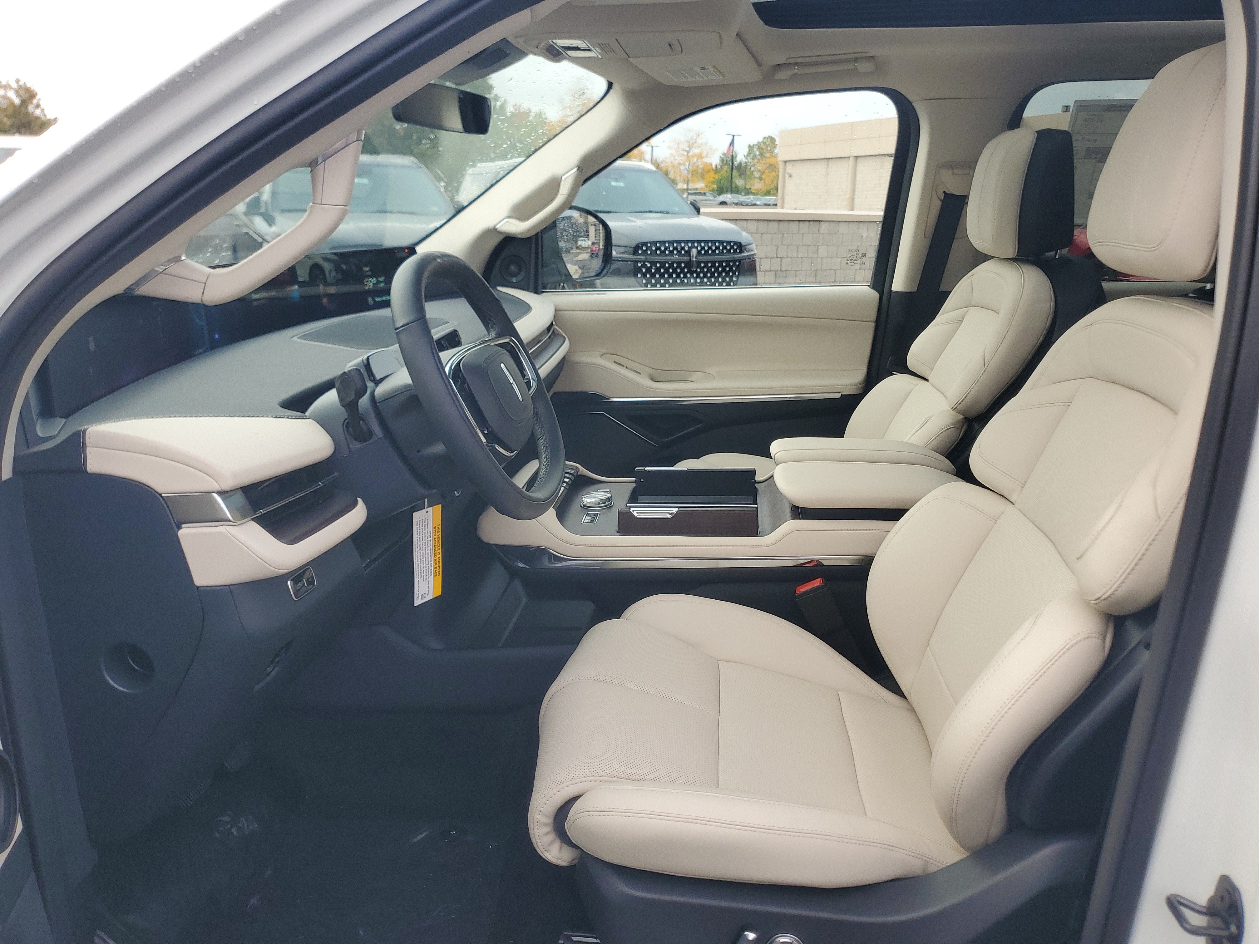 2027 Lincoln Navigator Reserve
