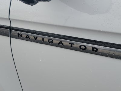 2027 Lincoln Navigator Reserve