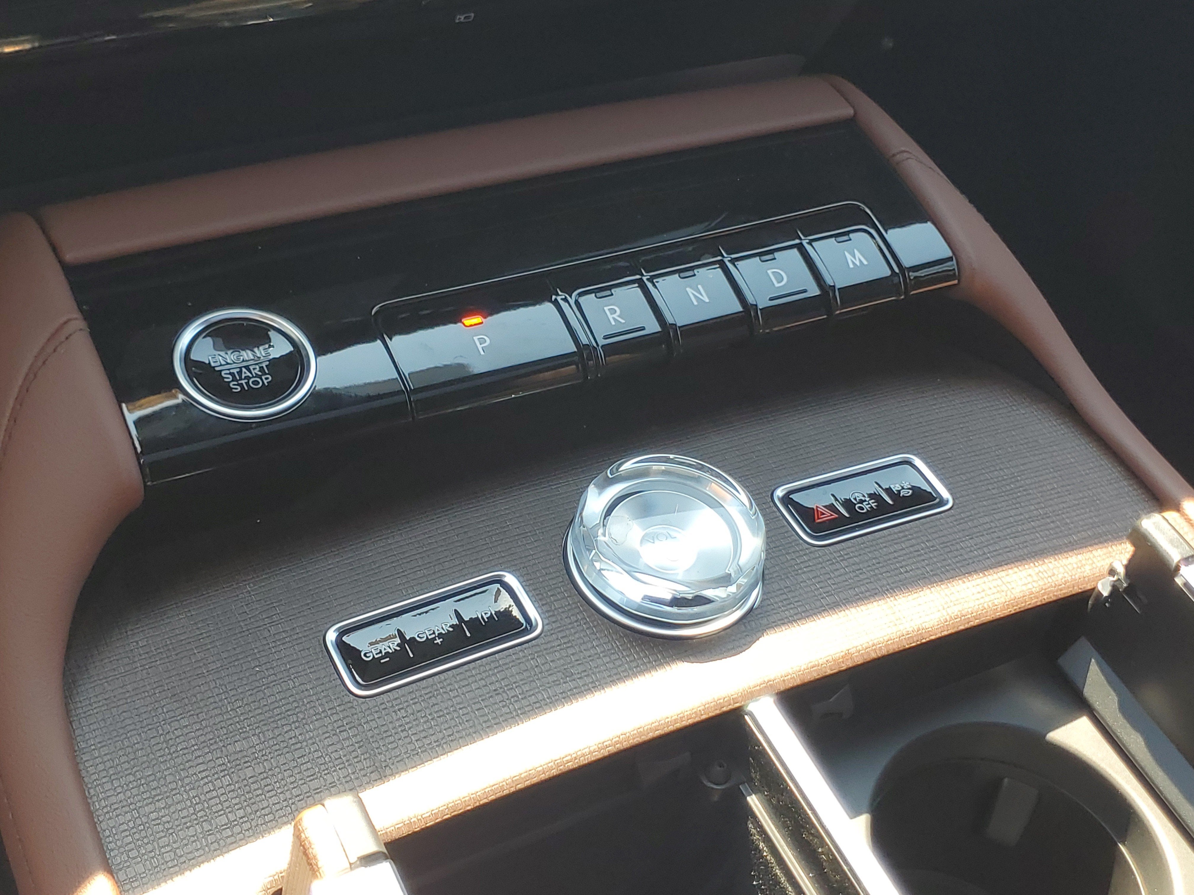 2027 Lincoln Navigator Reserve