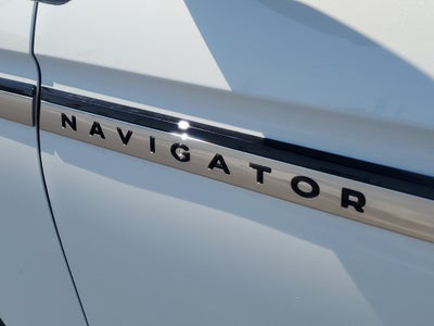 2027 Lincoln Navigator Reserve