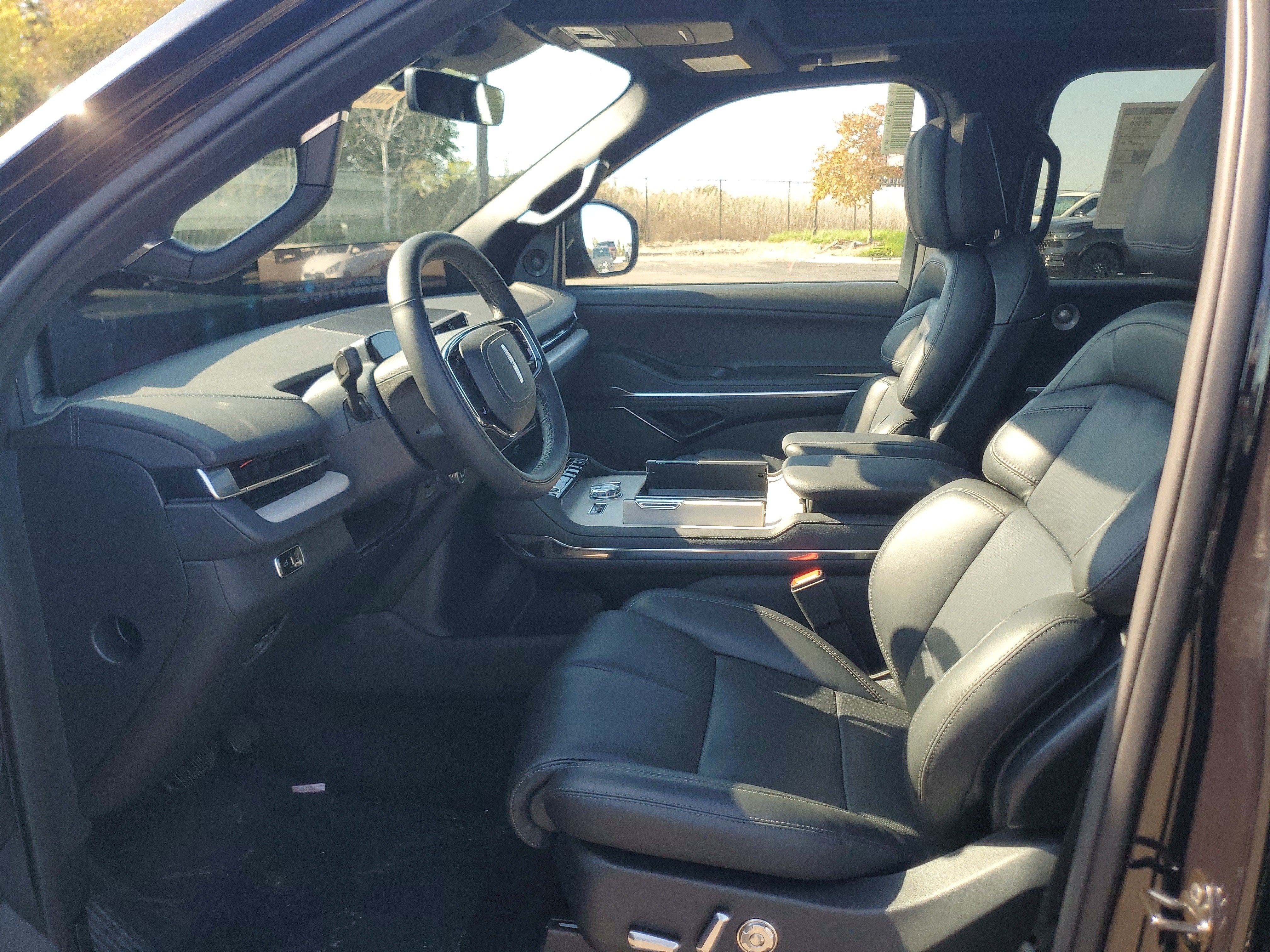 2027 Lincoln Navigator Reserve