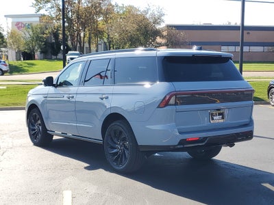 2027 Lincoln Navigator Reserve
