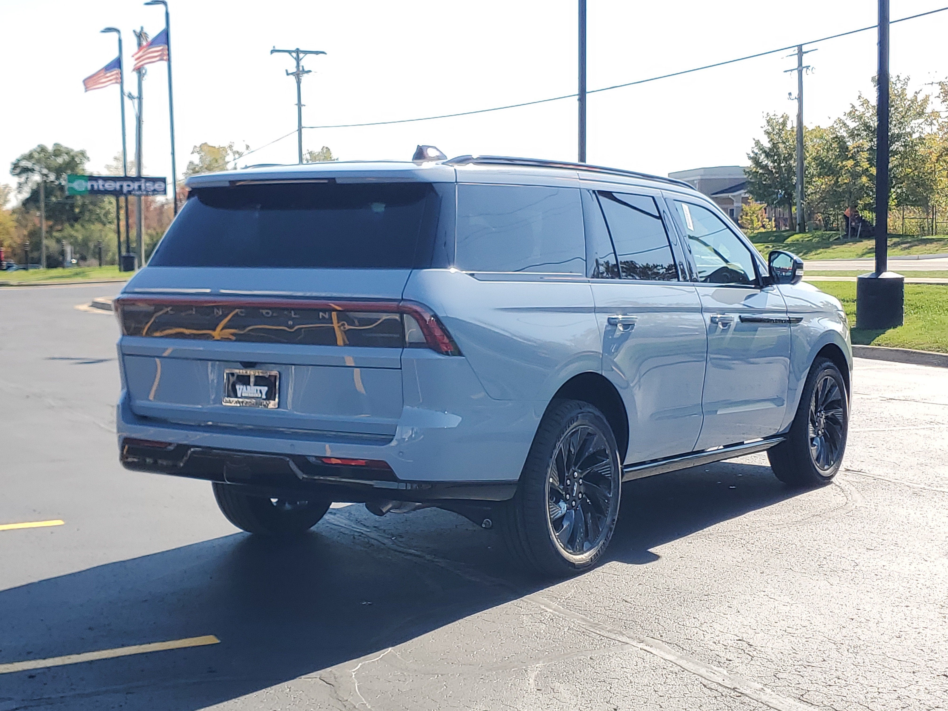 2027 Lincoln Navigator Reserve