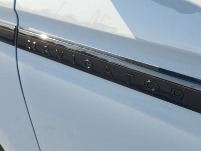 2027 Lincoln Navigator Reserve