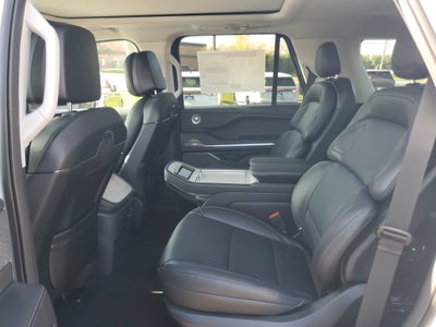 2027 Lincoln Navigator Reserve