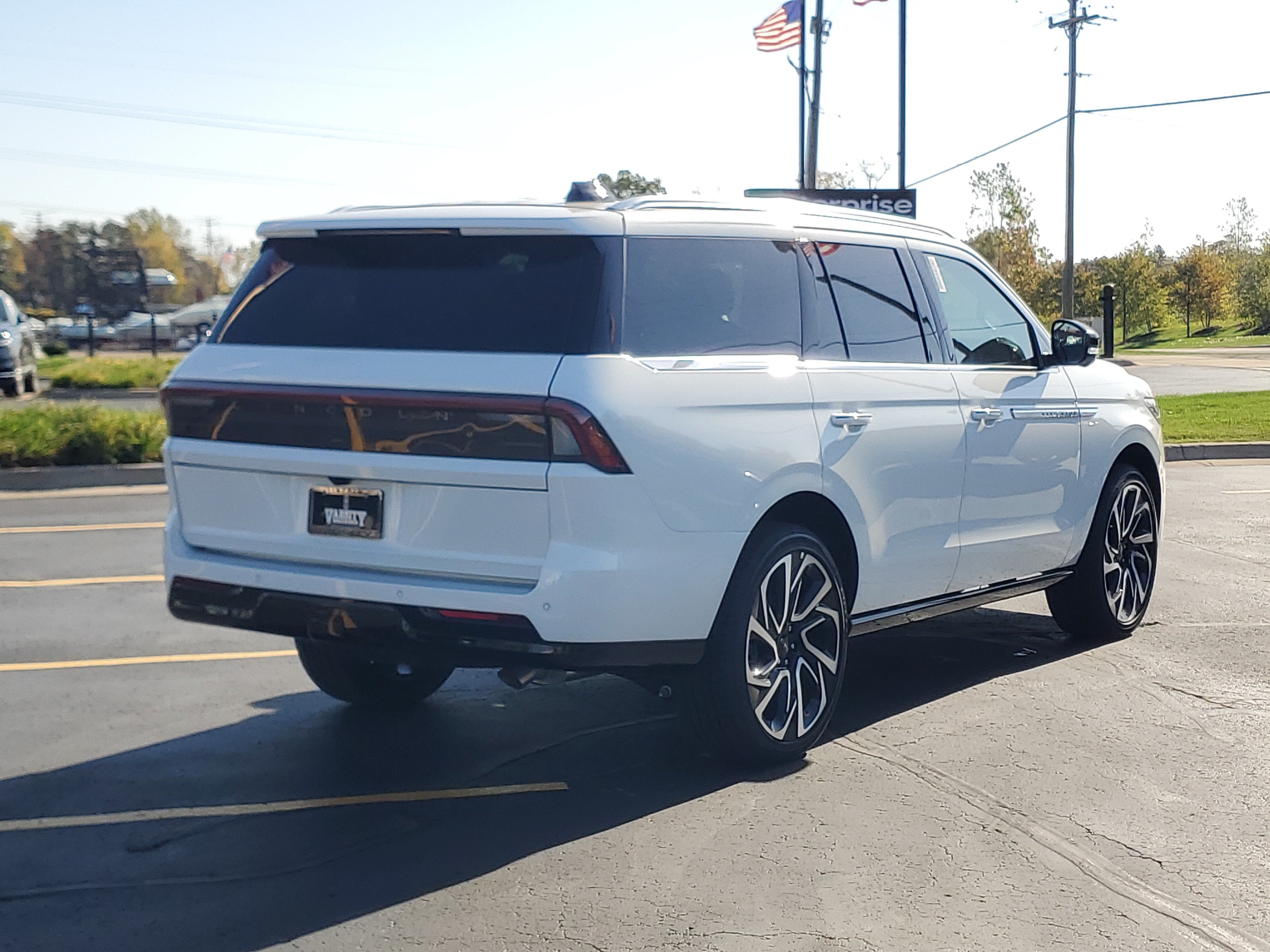 2027 Lincoln Navigator Reserve
