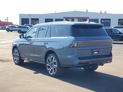 2027 Lincoln Navigator Reserve