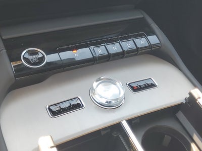 2027 Lincoln Navigator Reserve