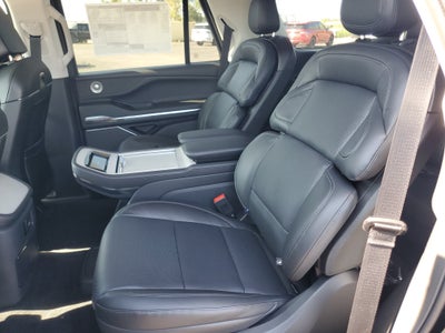 2027 Lincoln Navigator Reserve