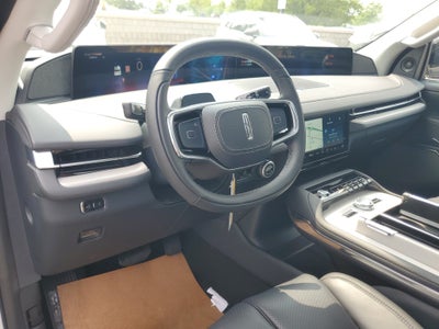 2027 Lincoln Navigator Reserve