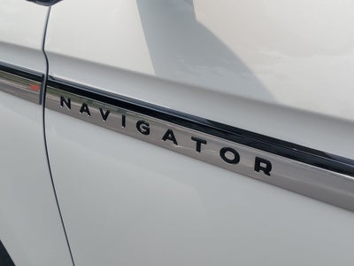 2027 Lincoln Navigator Reserve