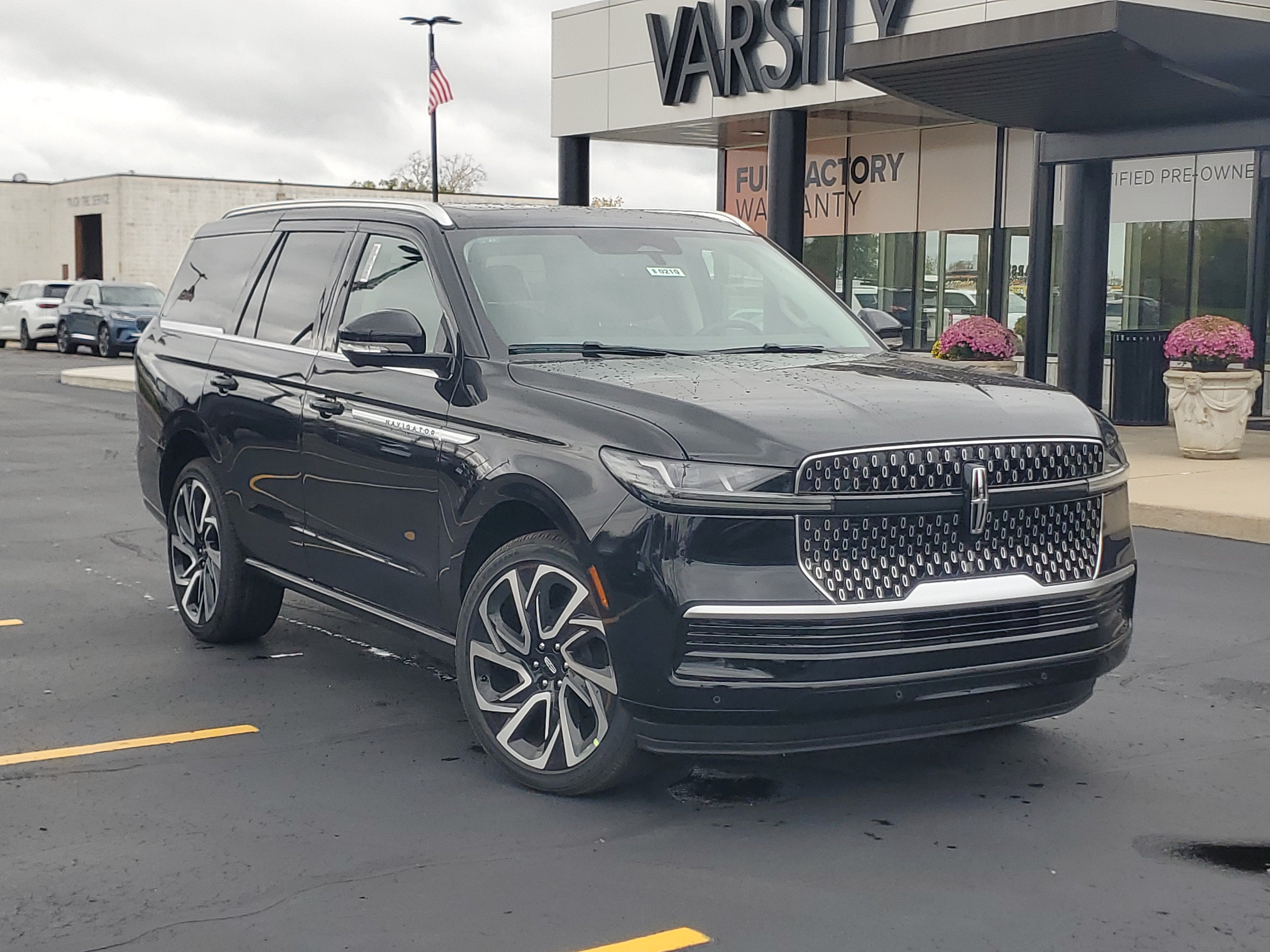 2027 Lincoln Navigator Reserve