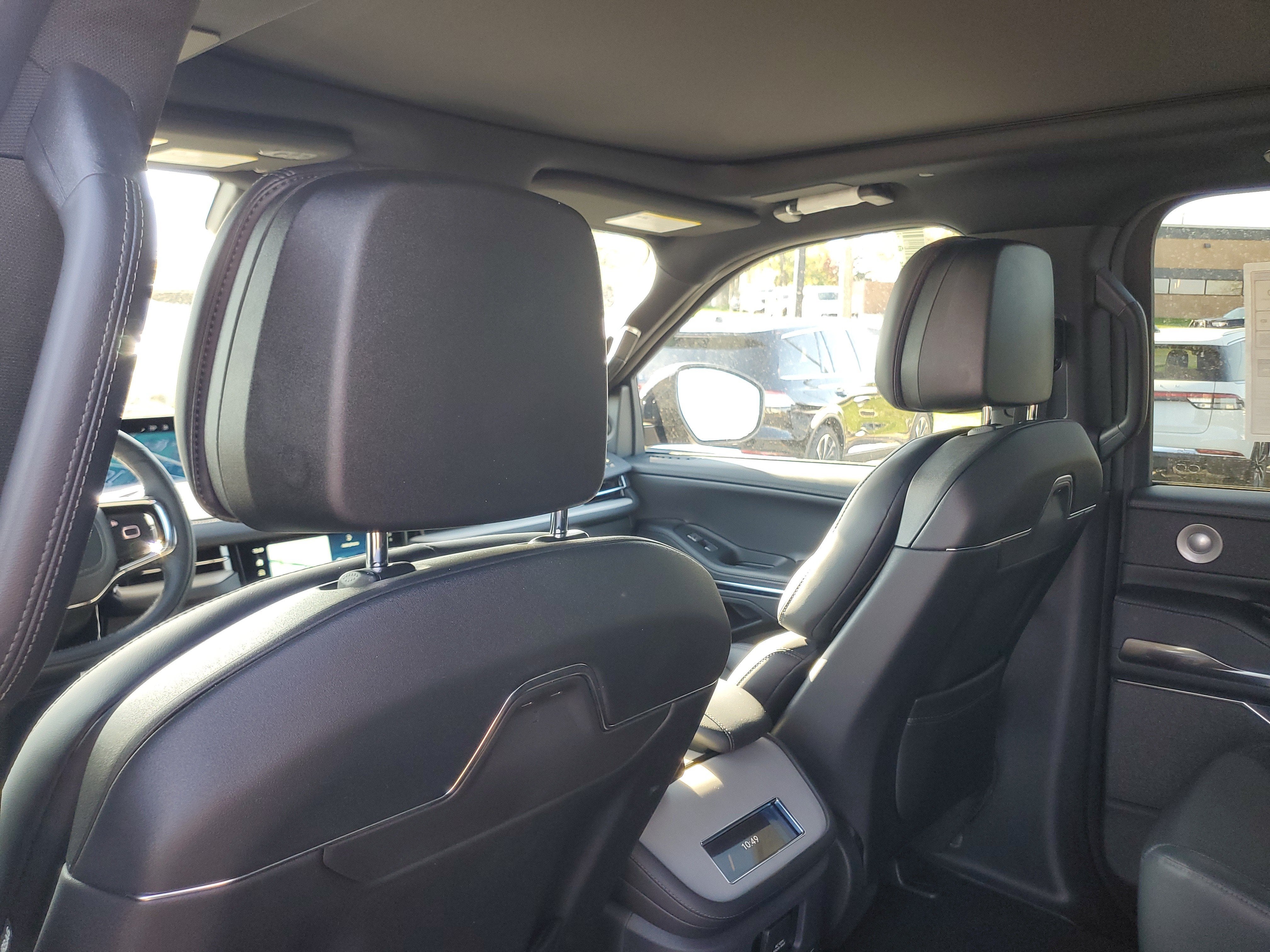 2027 Lincoln Navigator Reserve