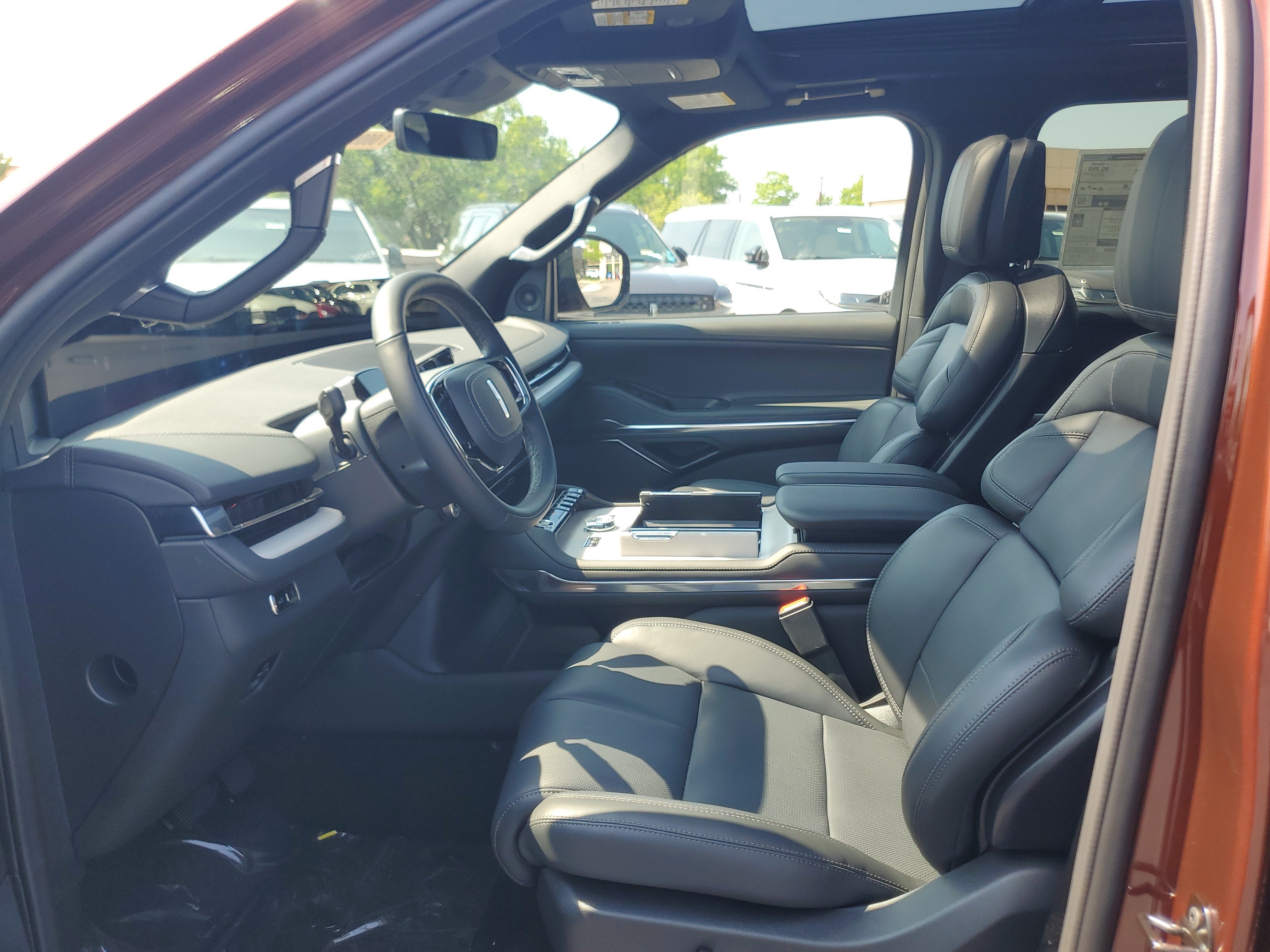 2027 Lincoln Navigator Reserve