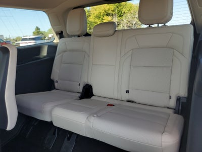 2027 Lincoln Navigator Reserve