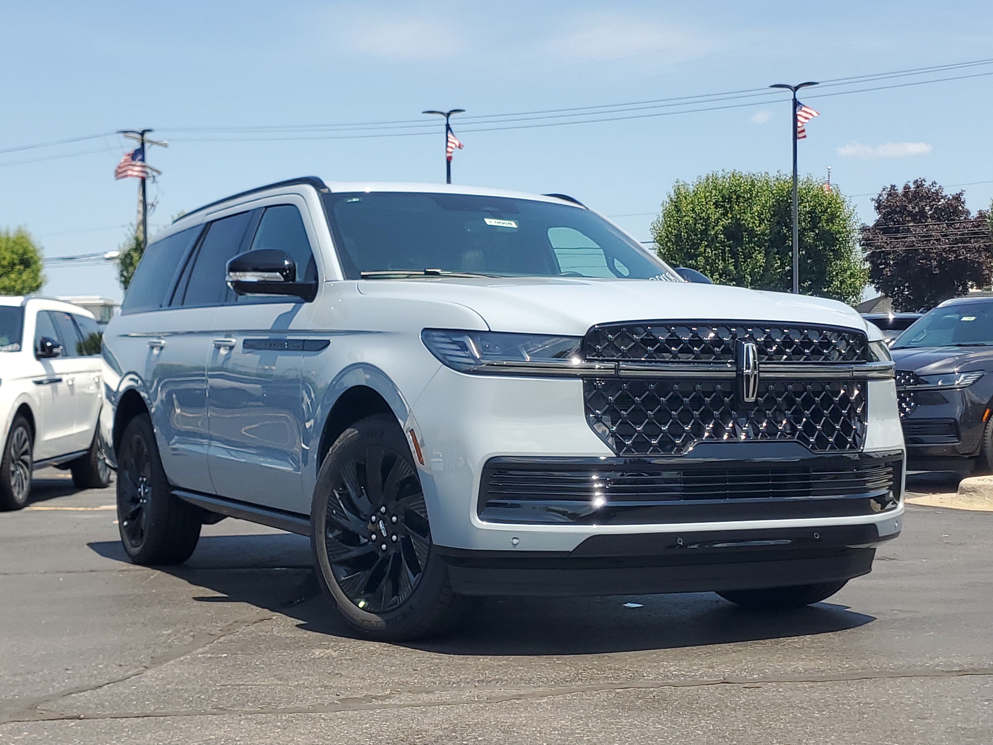 2027 Lincoln Navigator Reserve