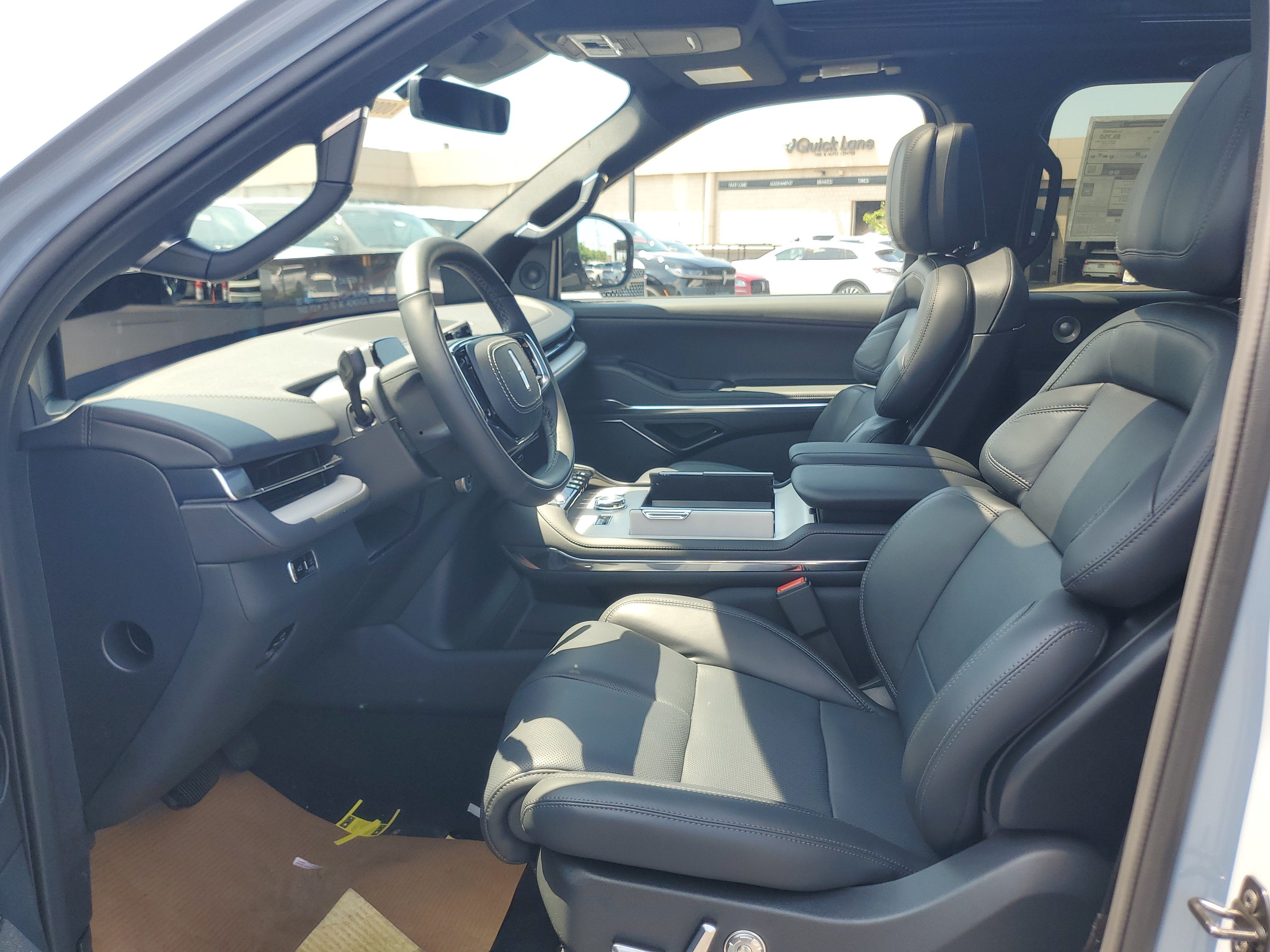2027 Lincoln Navigator Reserve