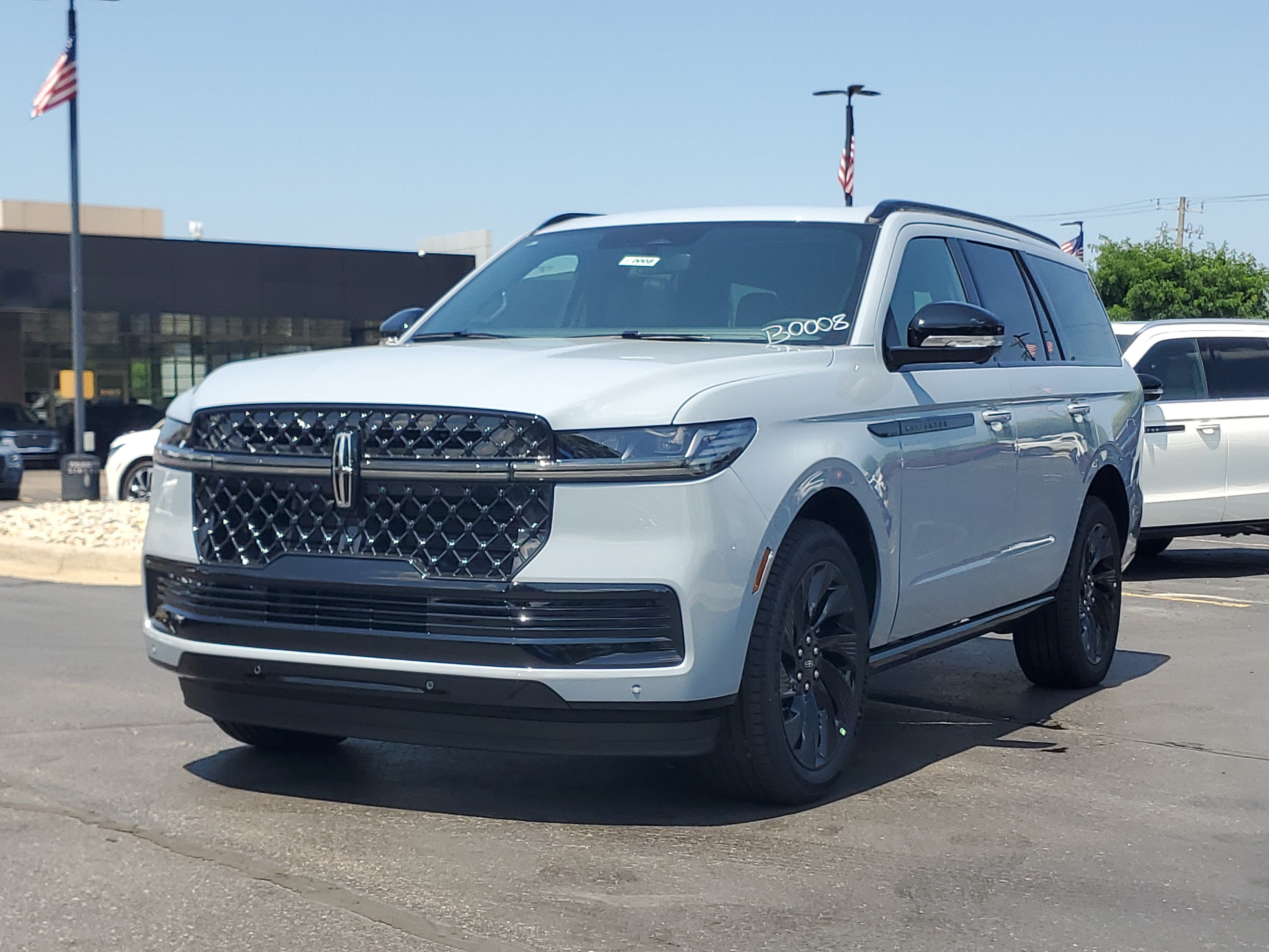 2027 Lincoln Navigator Reserve