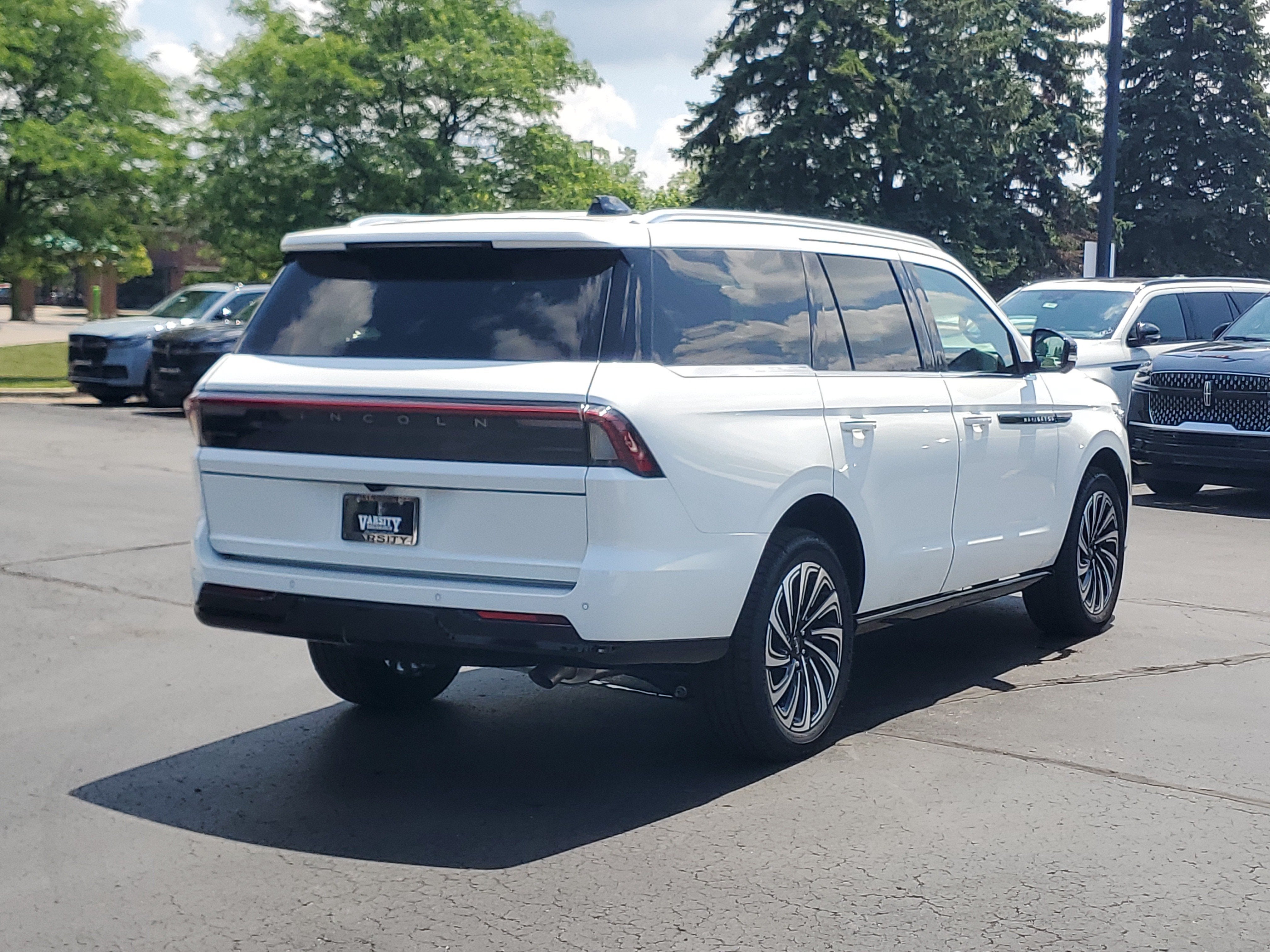 2027 Lincoln Navigator Black Label