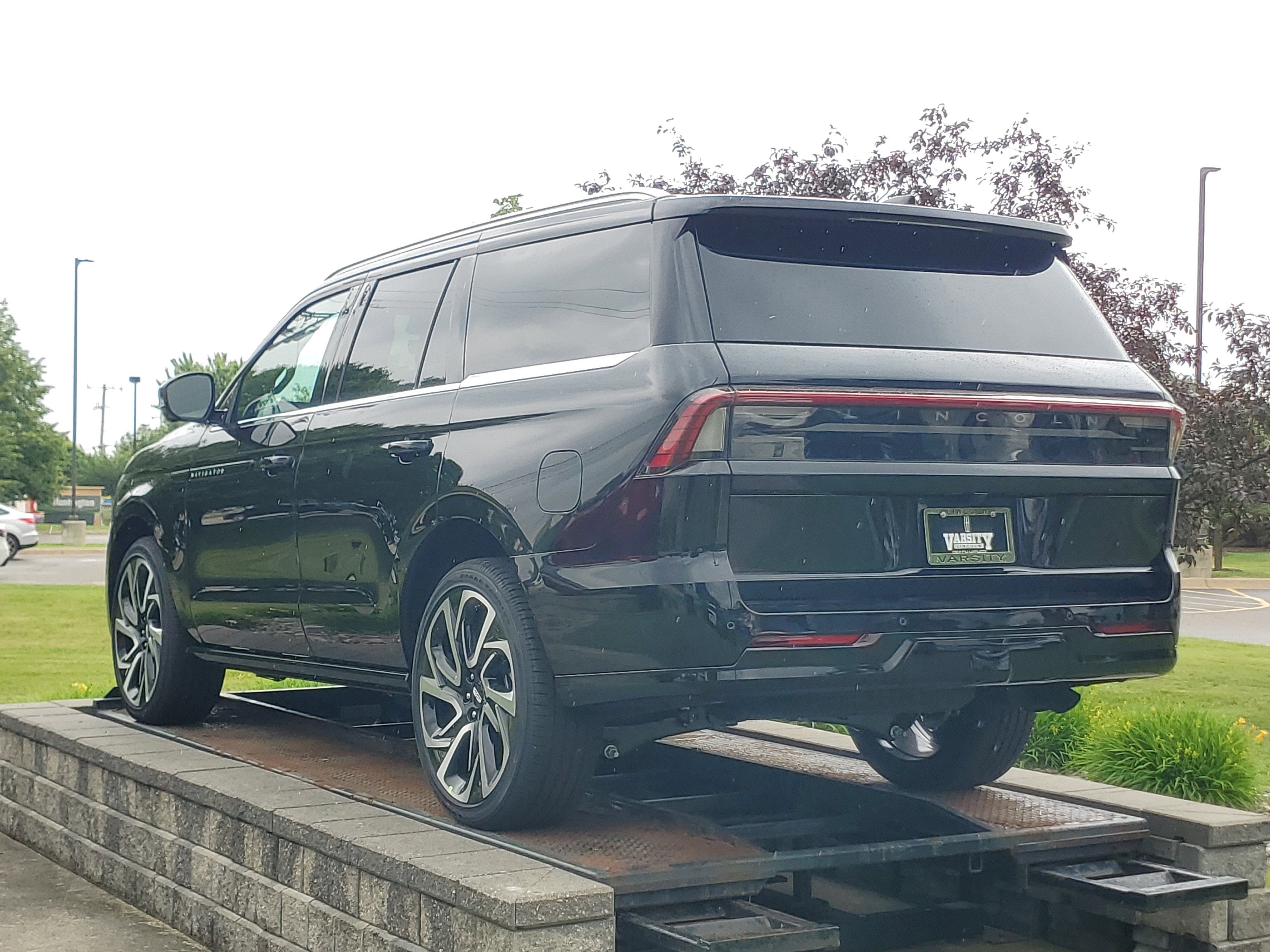 2026 Lincoln Navigator Black Label