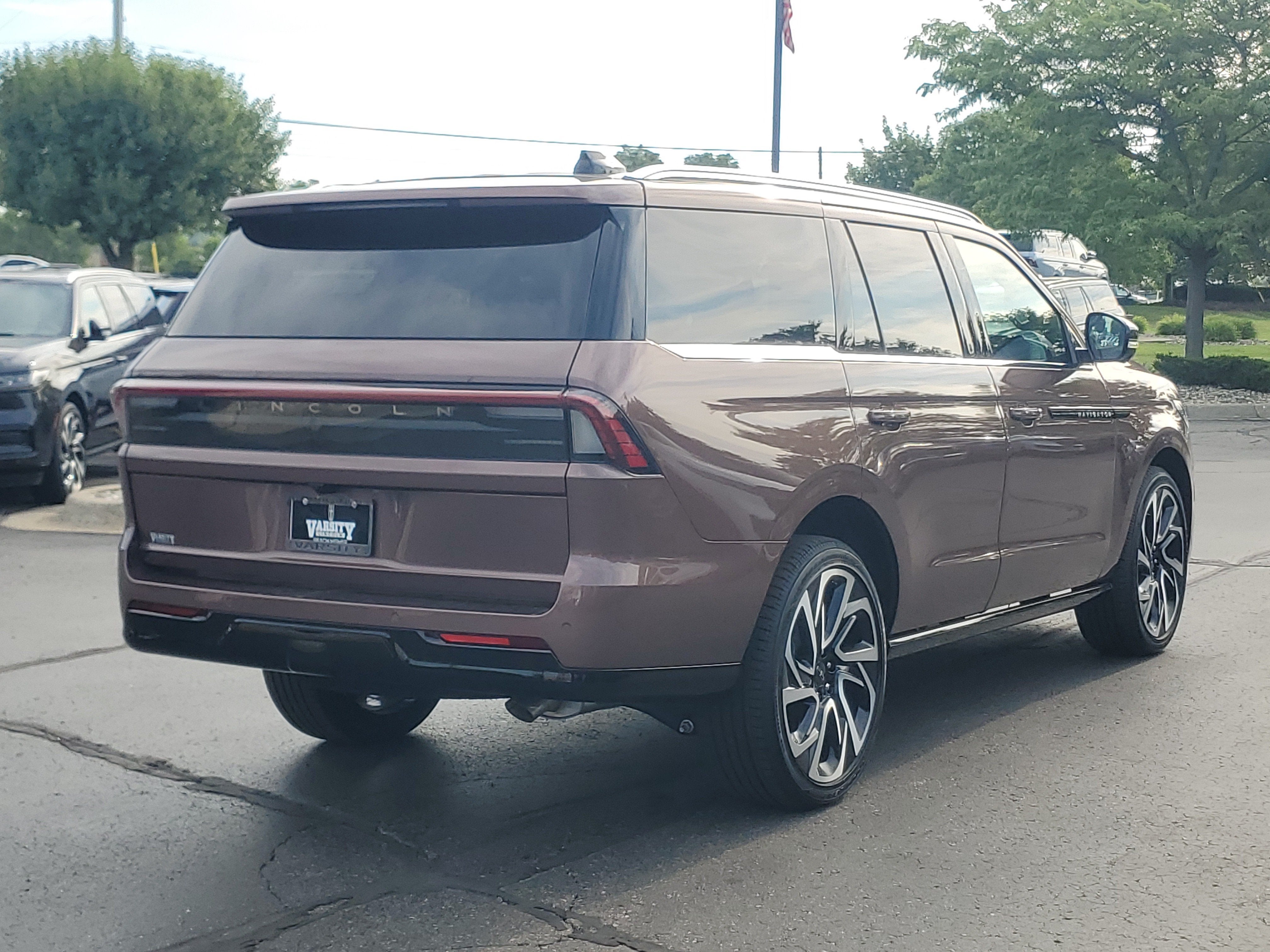 2027 Lincoln Navigator Black Label