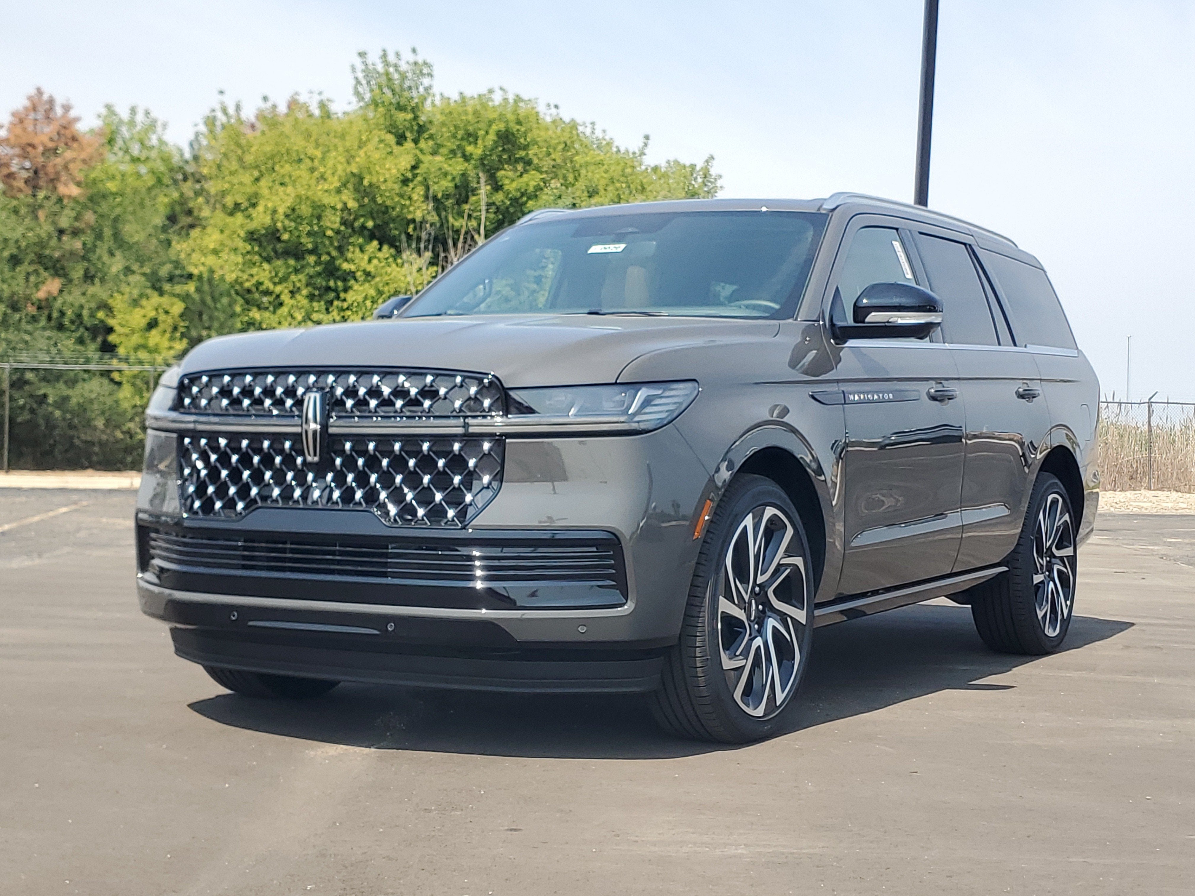 2027 Lincoln Navigator Black Label