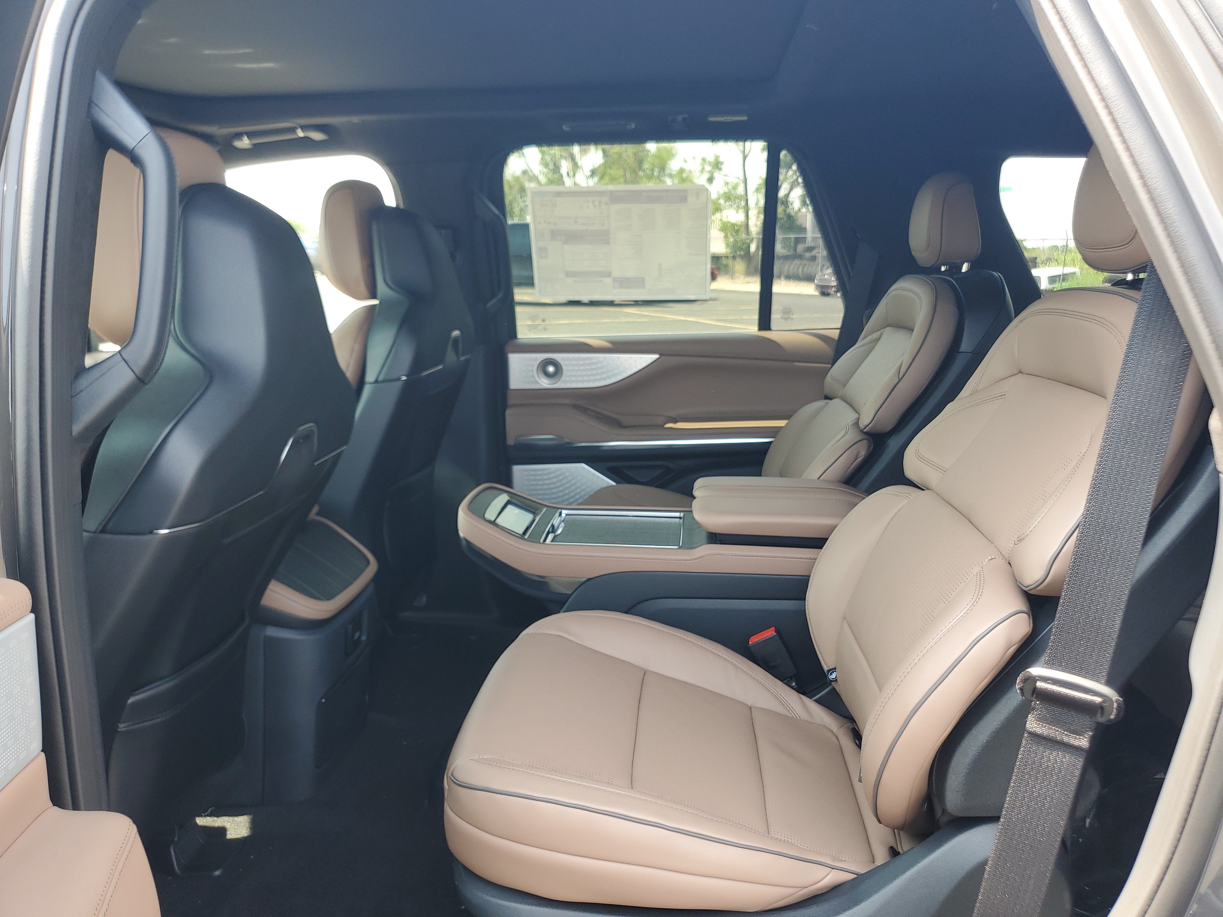 2027 Lincoln Navigator Black Label
