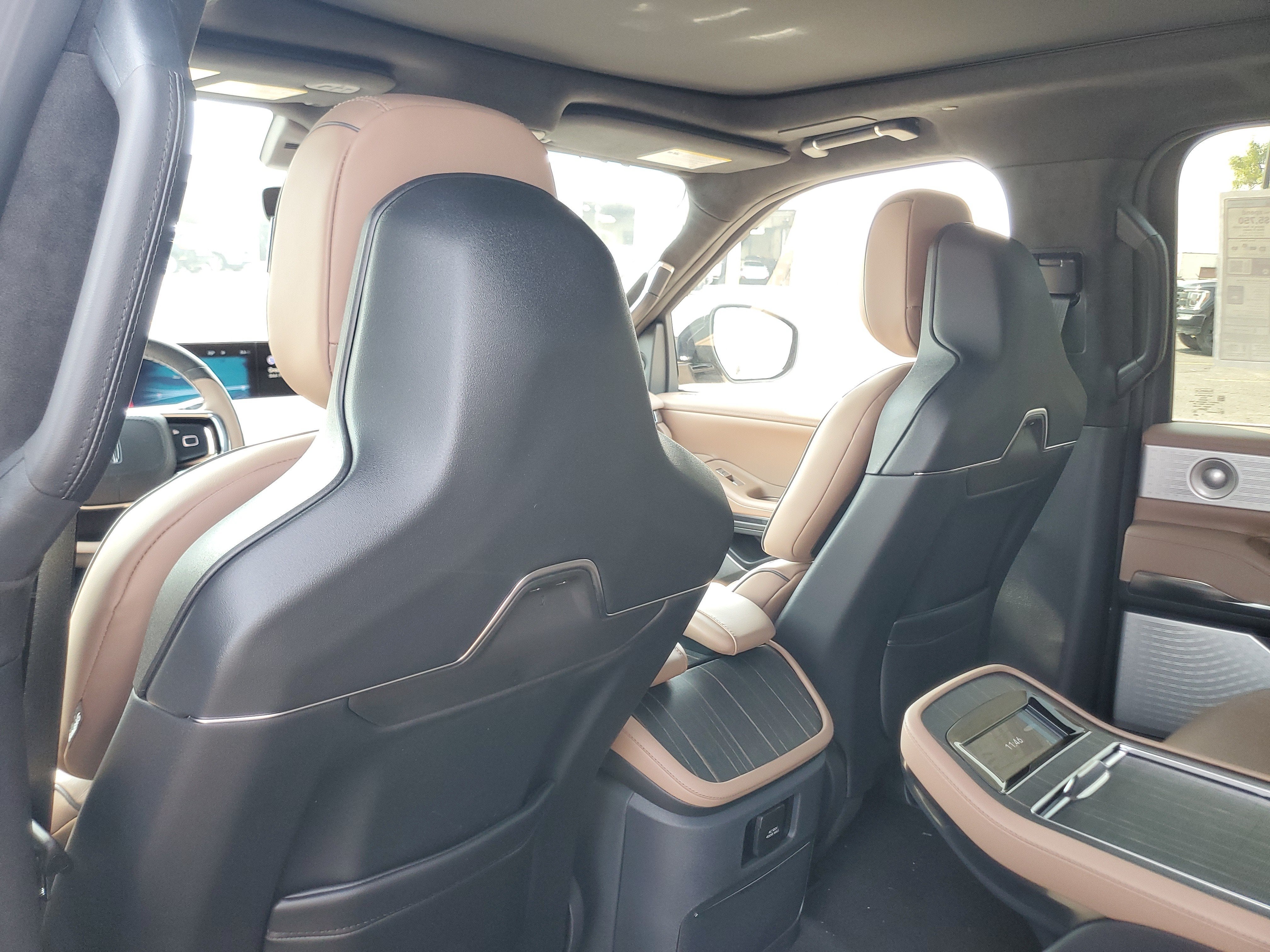 2027 Lincoln Navigator Black Label