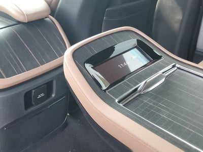 2027 Lincoln Navigator Black Label