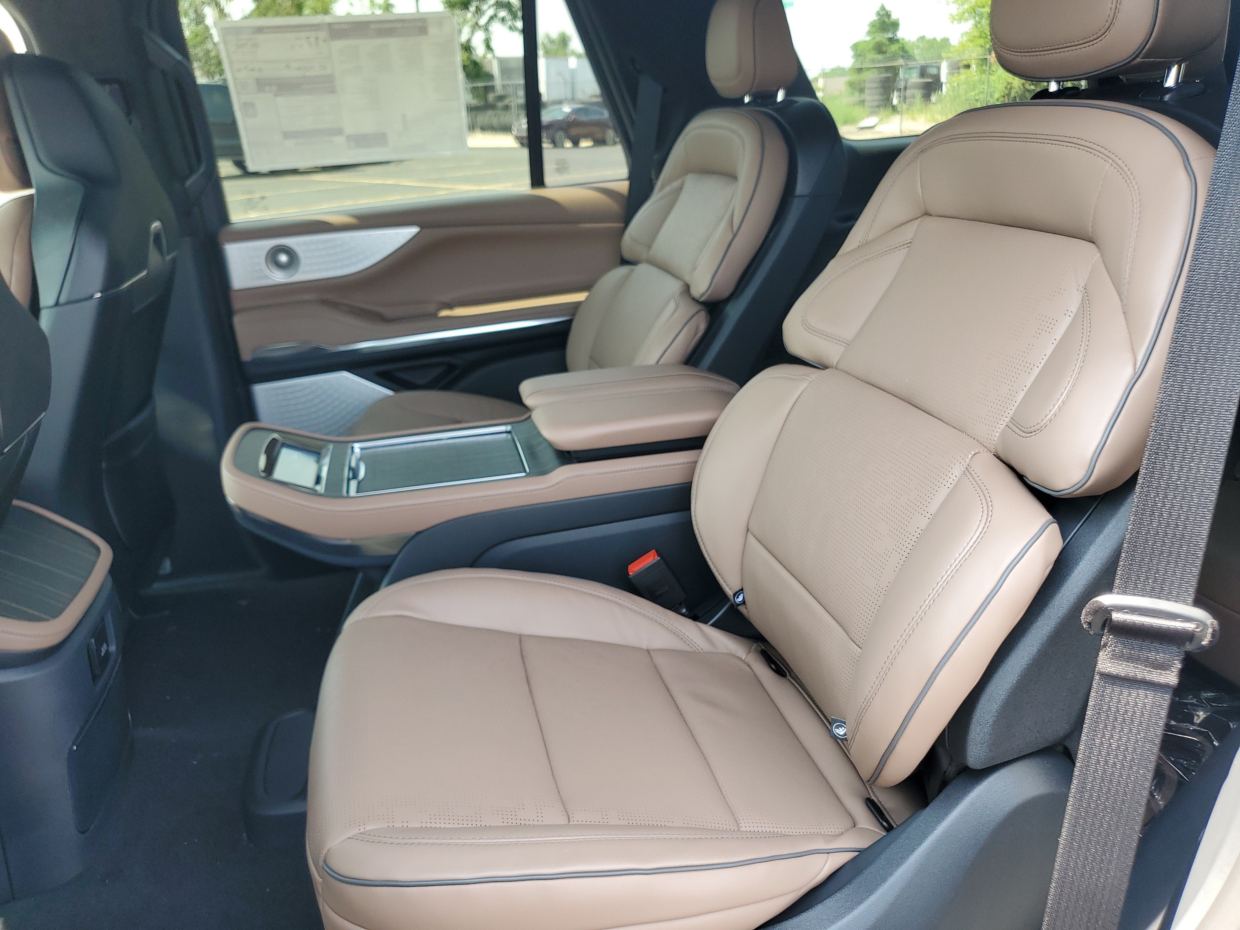 2027 Lincoln Navigator Black Label