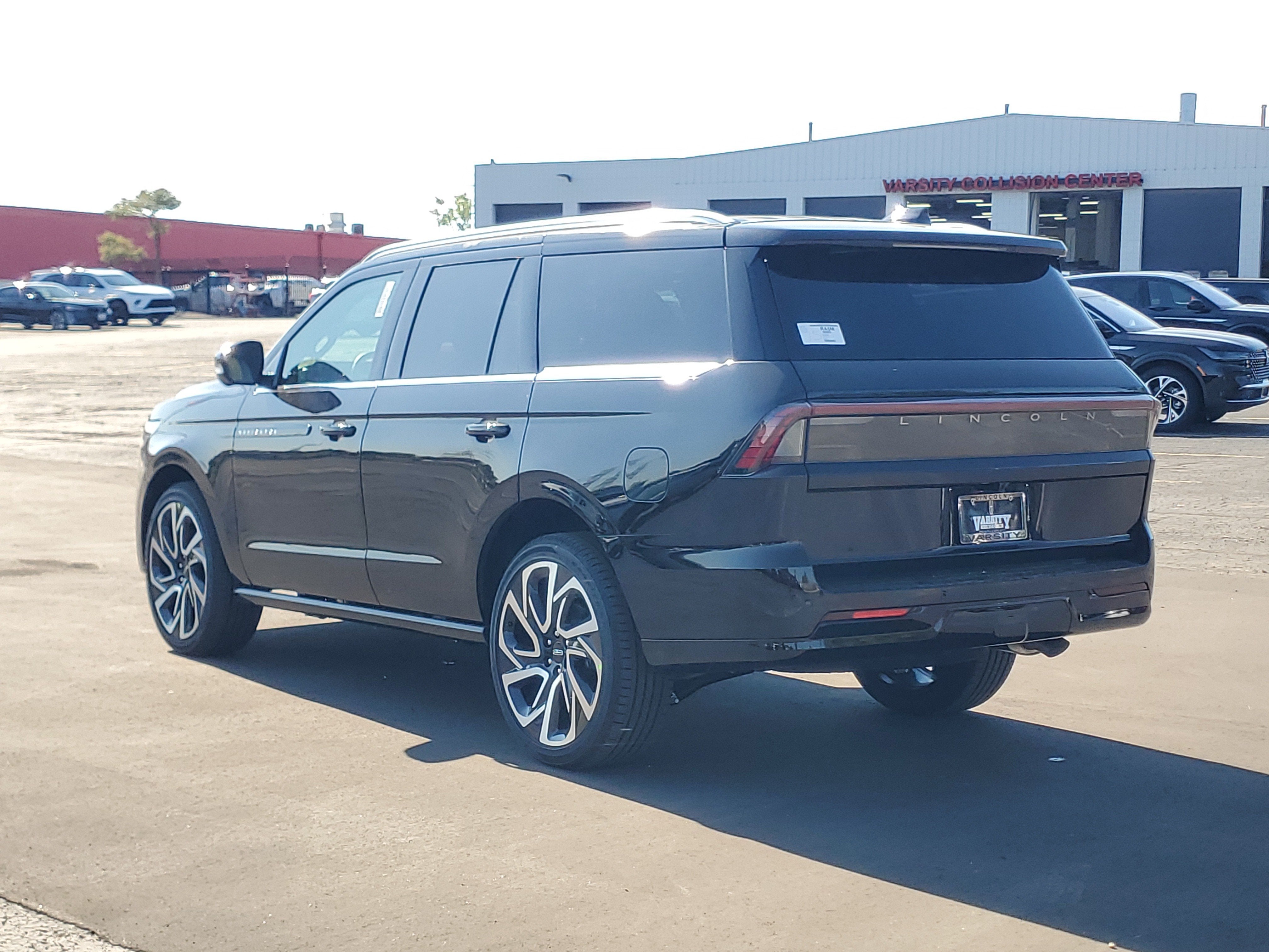 2027 Lincoln Navigator Black Label