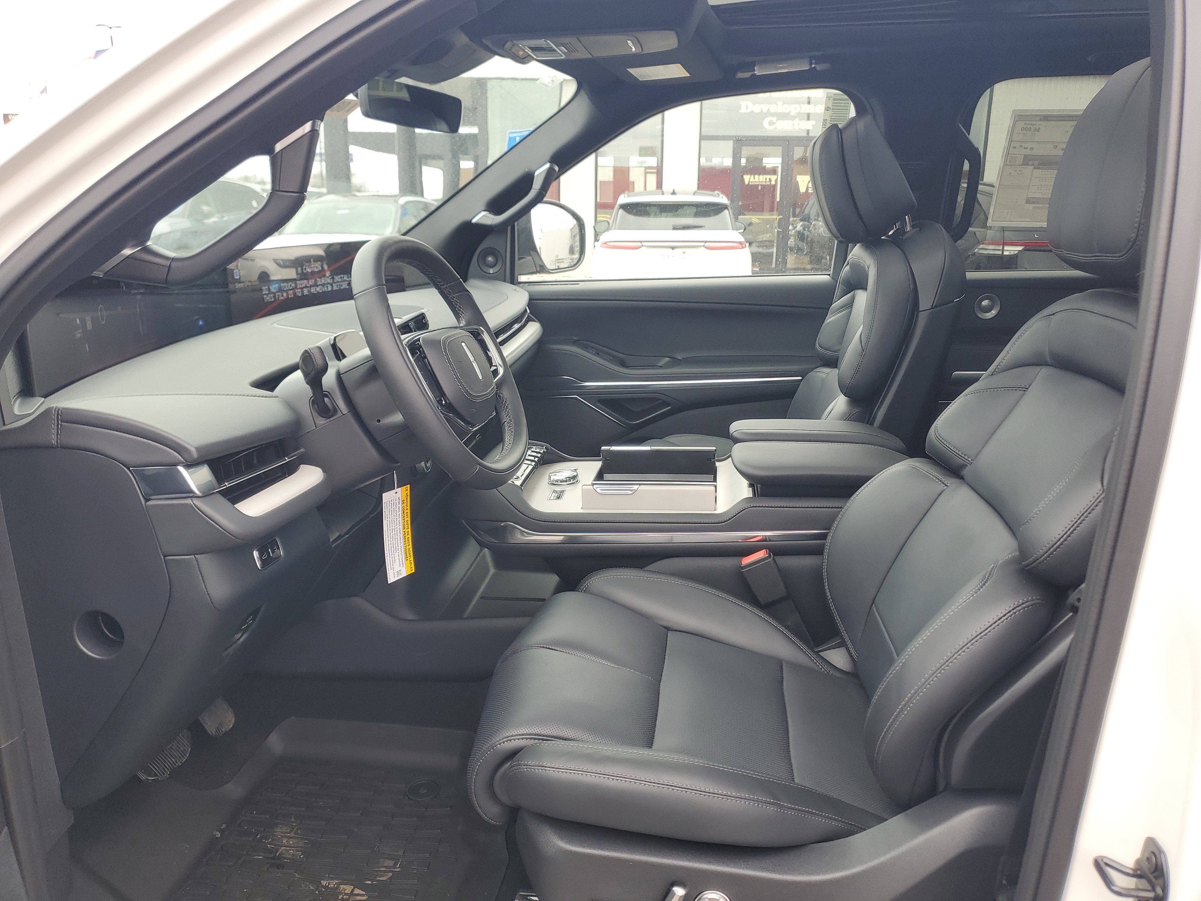 2026 Lincoln Navigator L Reserve