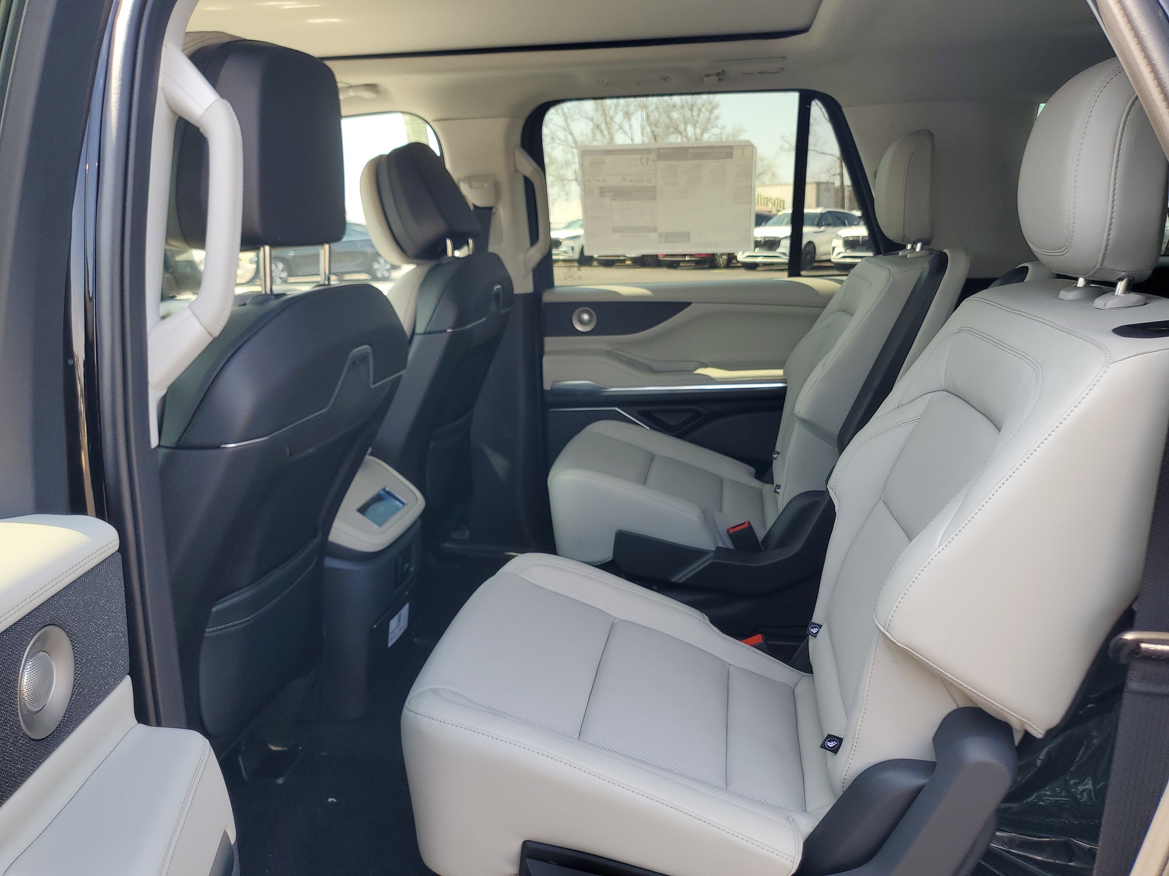 2026 Lincoln Navigator L Reserve