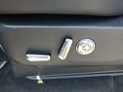 2027 Lincoln Navigator L Reserve