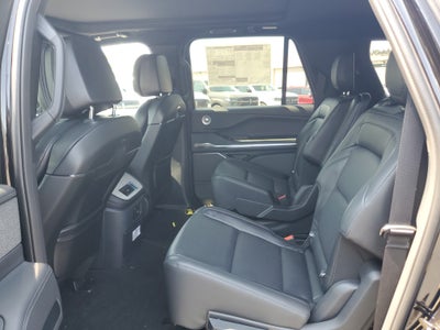 2027 Lincoln Navigator L Reserve