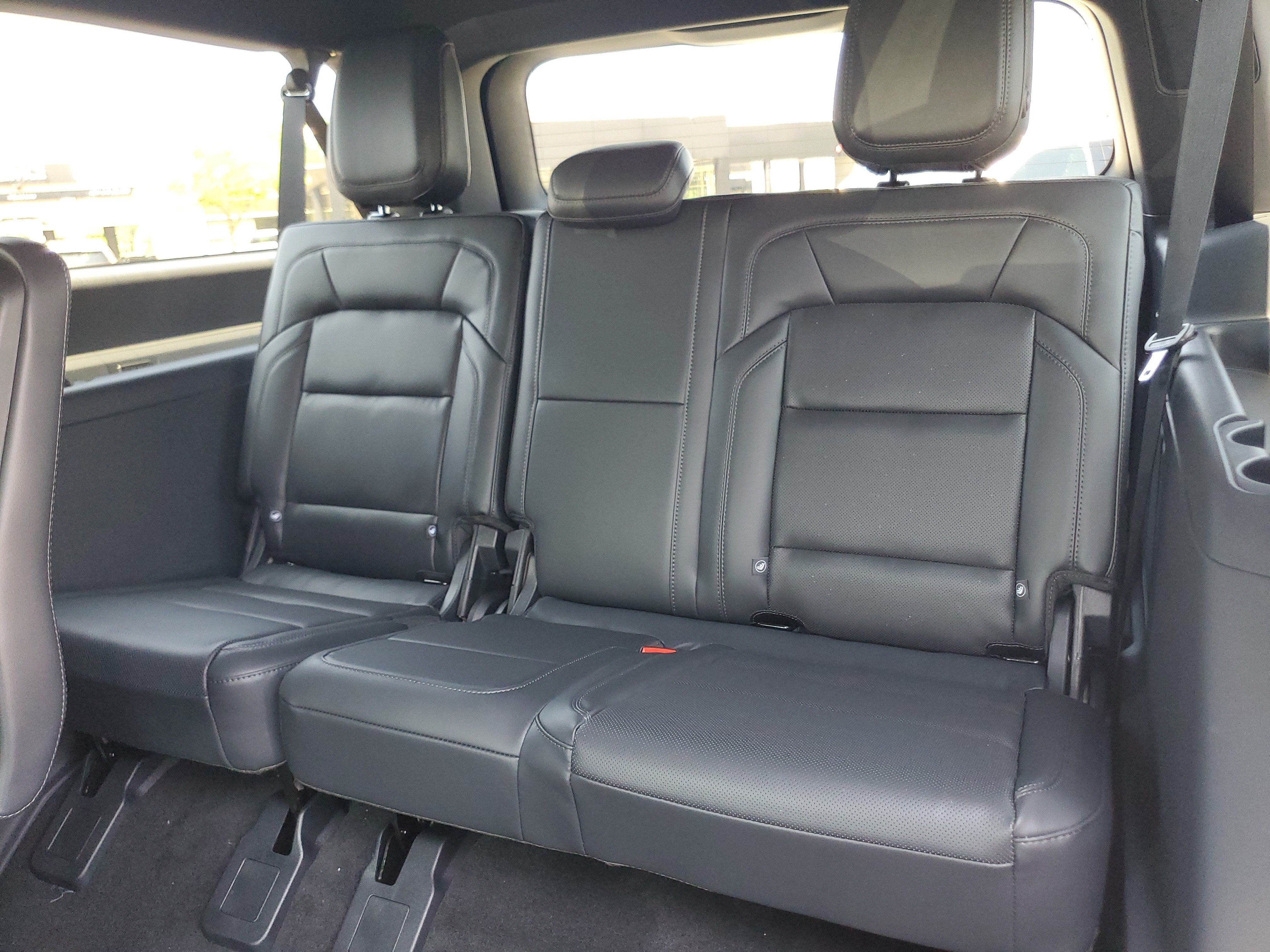 2027 Lincoln Navigator L Reserve