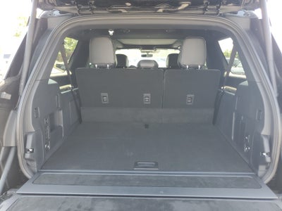 2027 Lincoln Navigator L Reserve