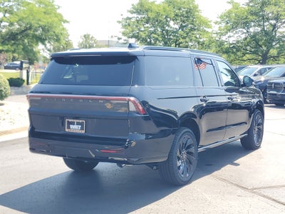 2027 Lincoln Navigator L Reserve