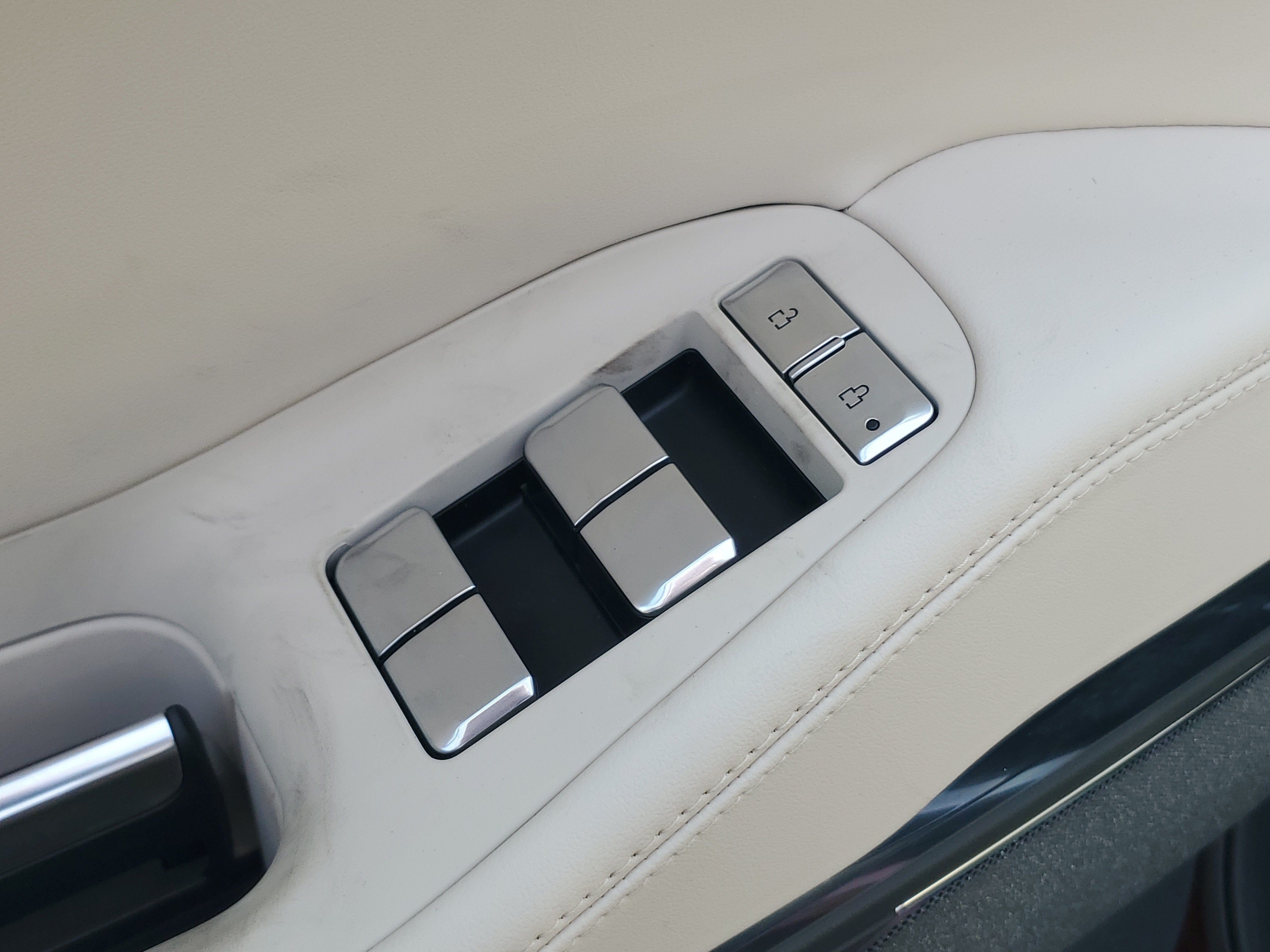 2027 Lincoln Navigator L Reserve