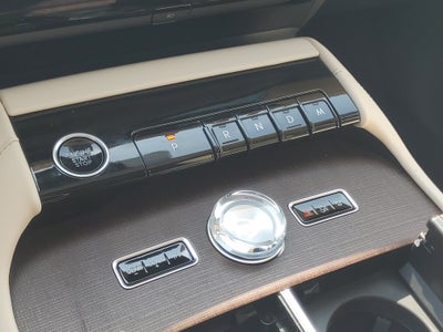 2027 Lincoln Navigator L Reserve