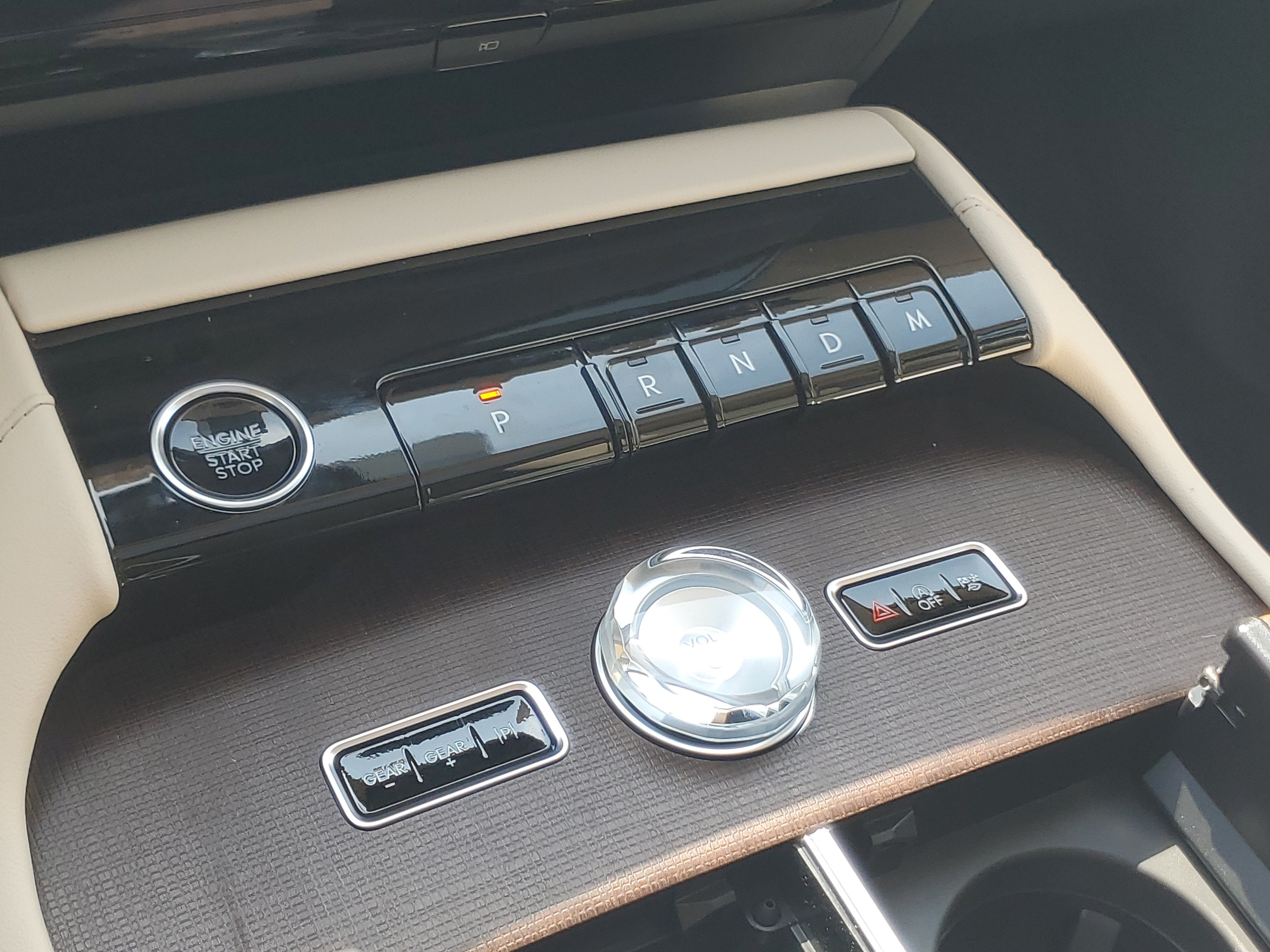 2027 Lincoln Navigator L Reserve