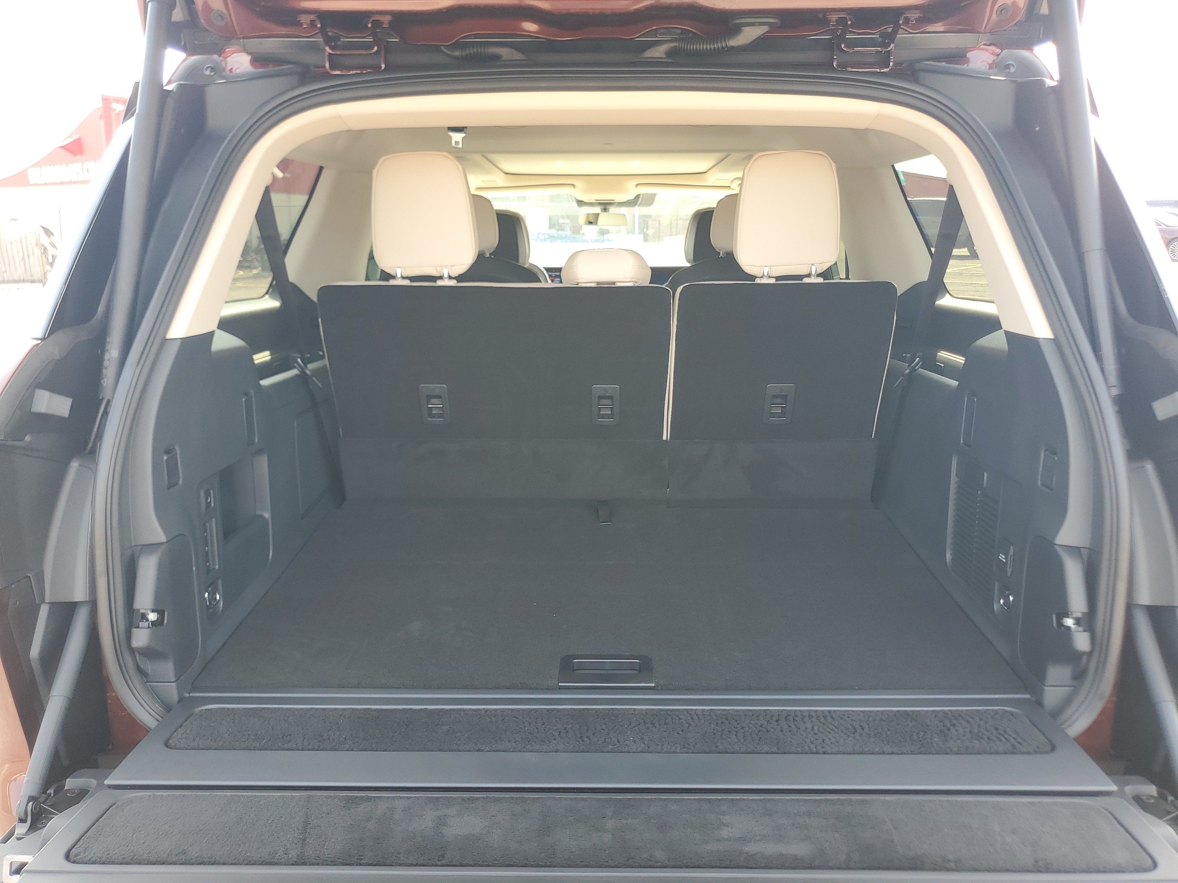 2027 Lincoln Navigator L Reserve