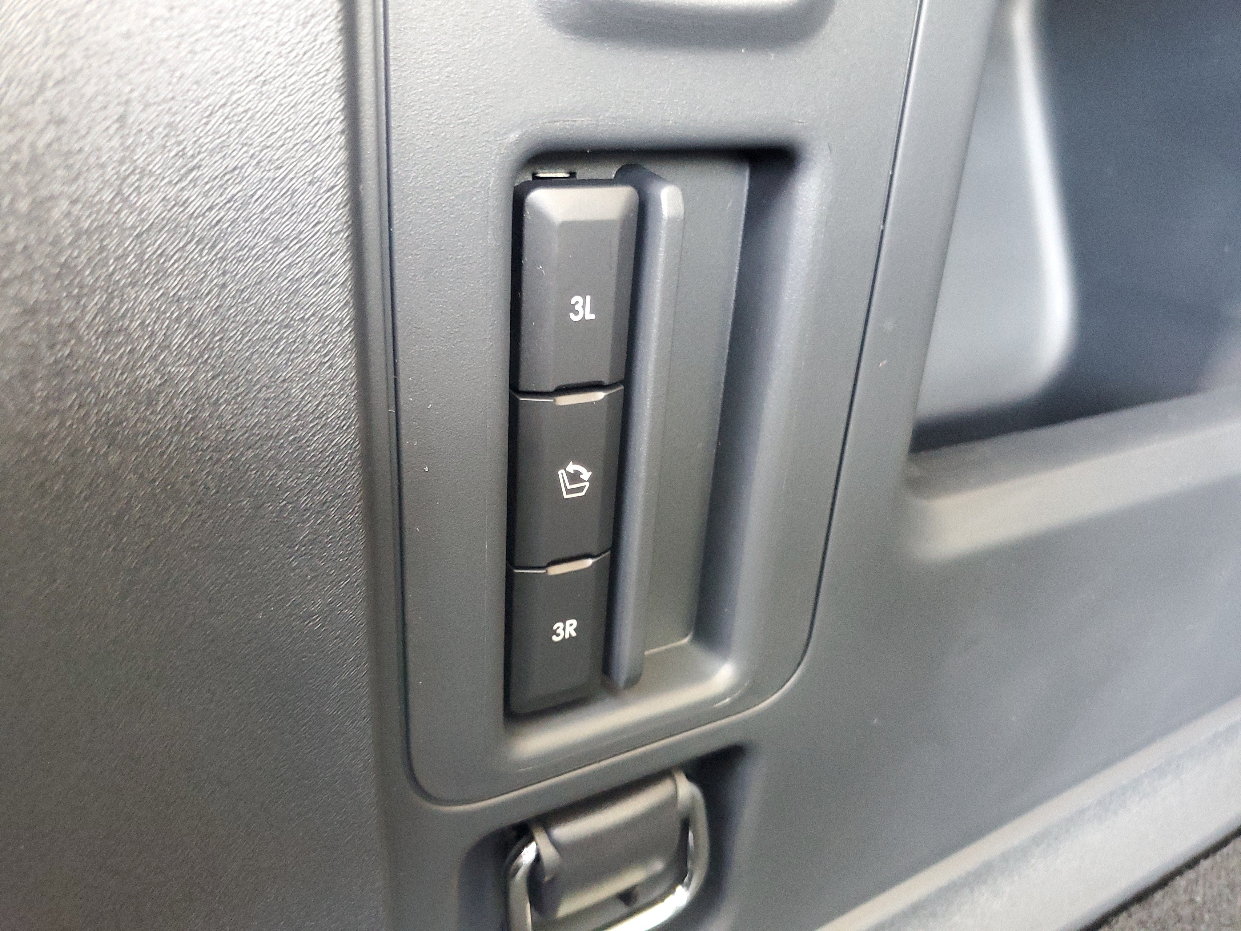 2027 Lincoln Navigator L Reserve