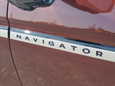 2027 Lincoln Navigator L Reserve