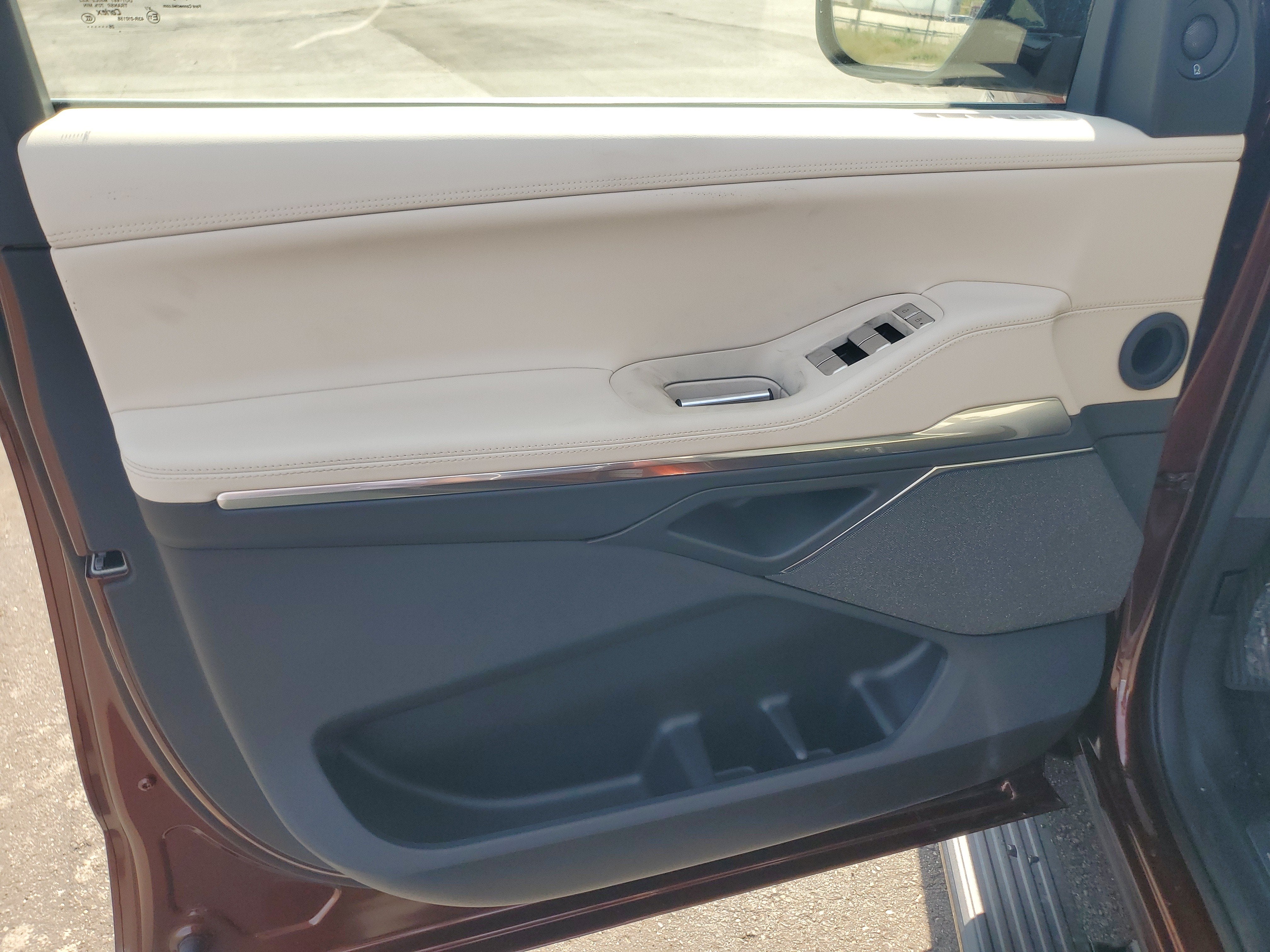 2027 Lincoln Navigator L Reserve