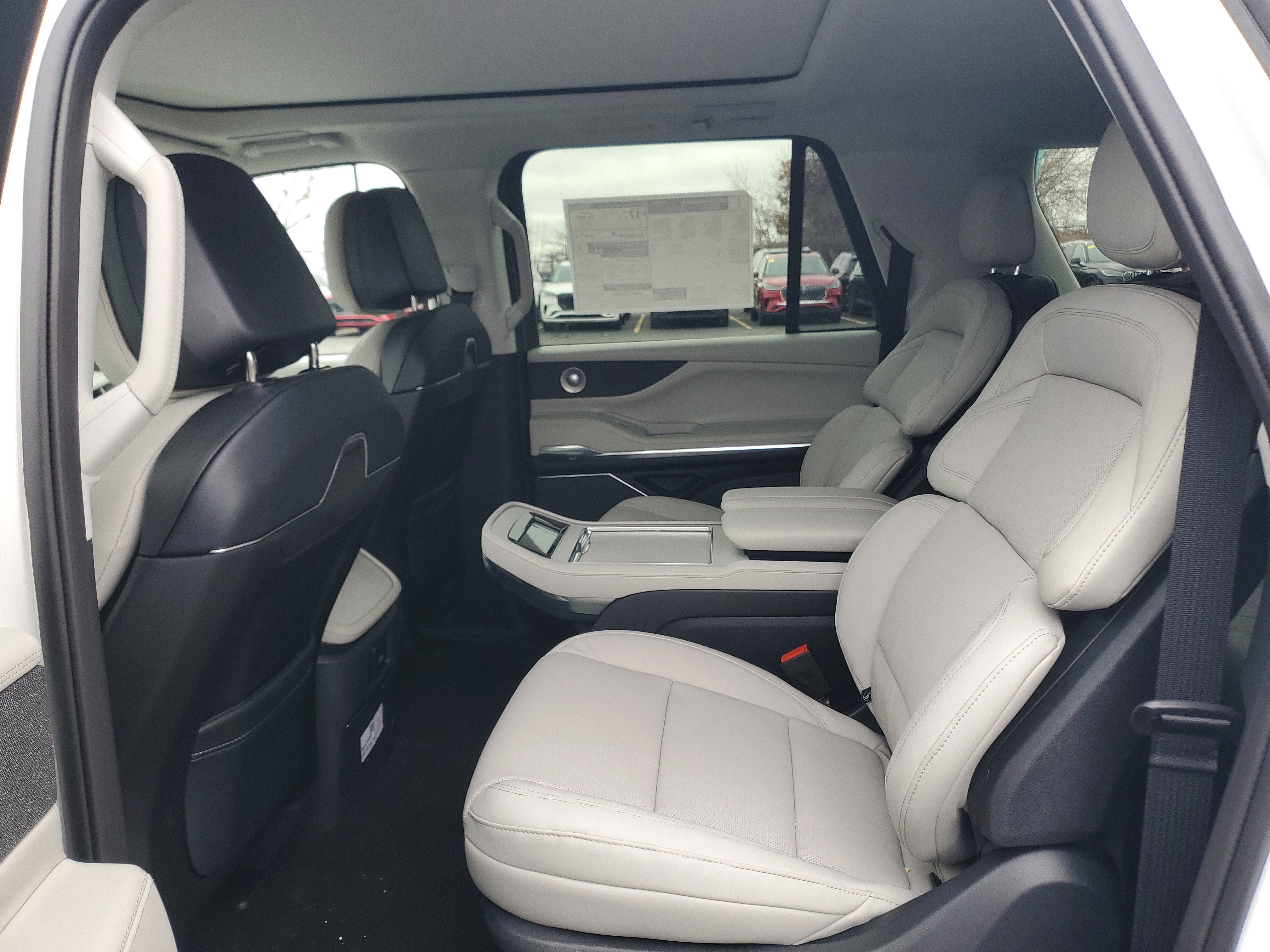 2026 Lincoln Navigator L Reserve