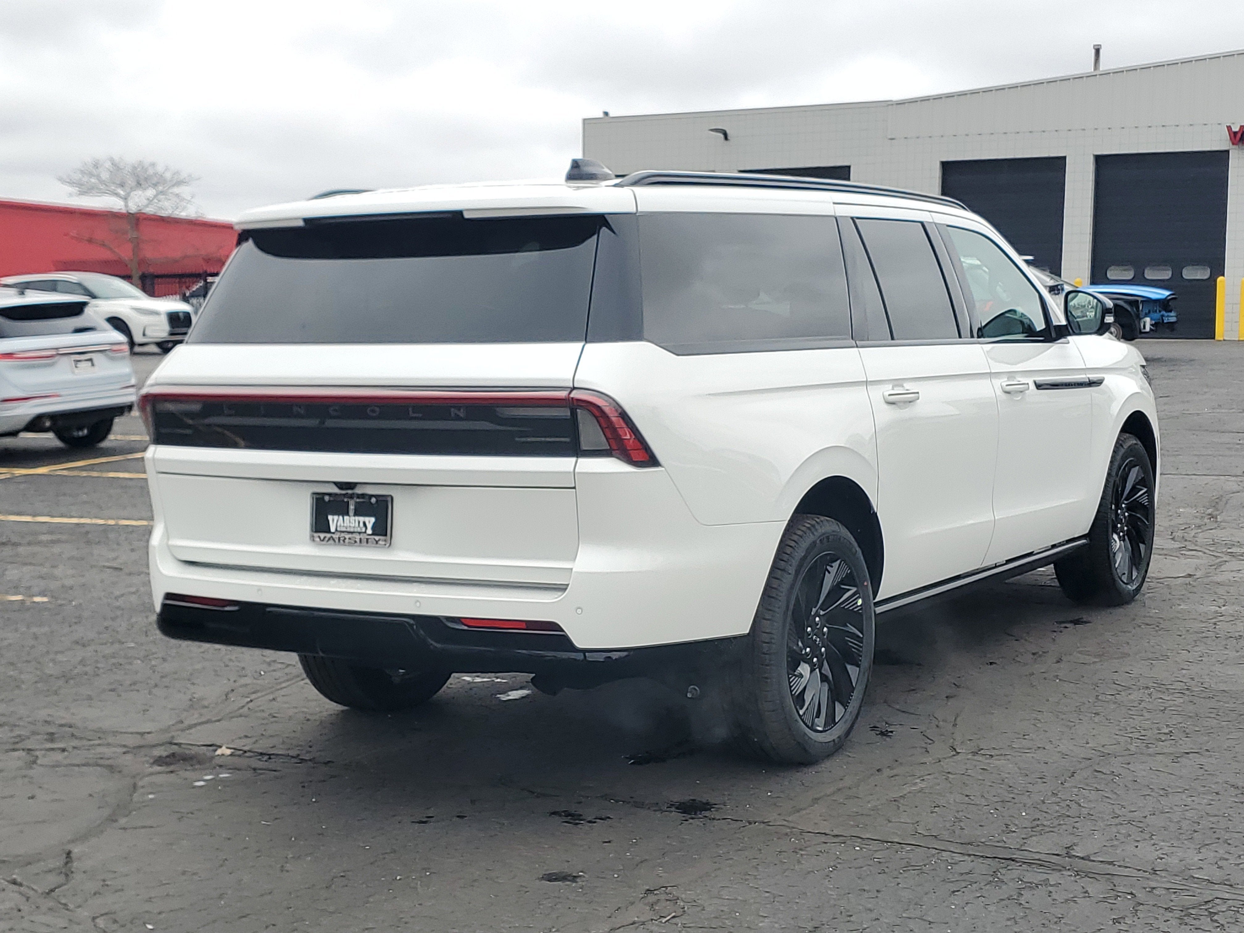 2026 Lincoln Navigator L Reserve