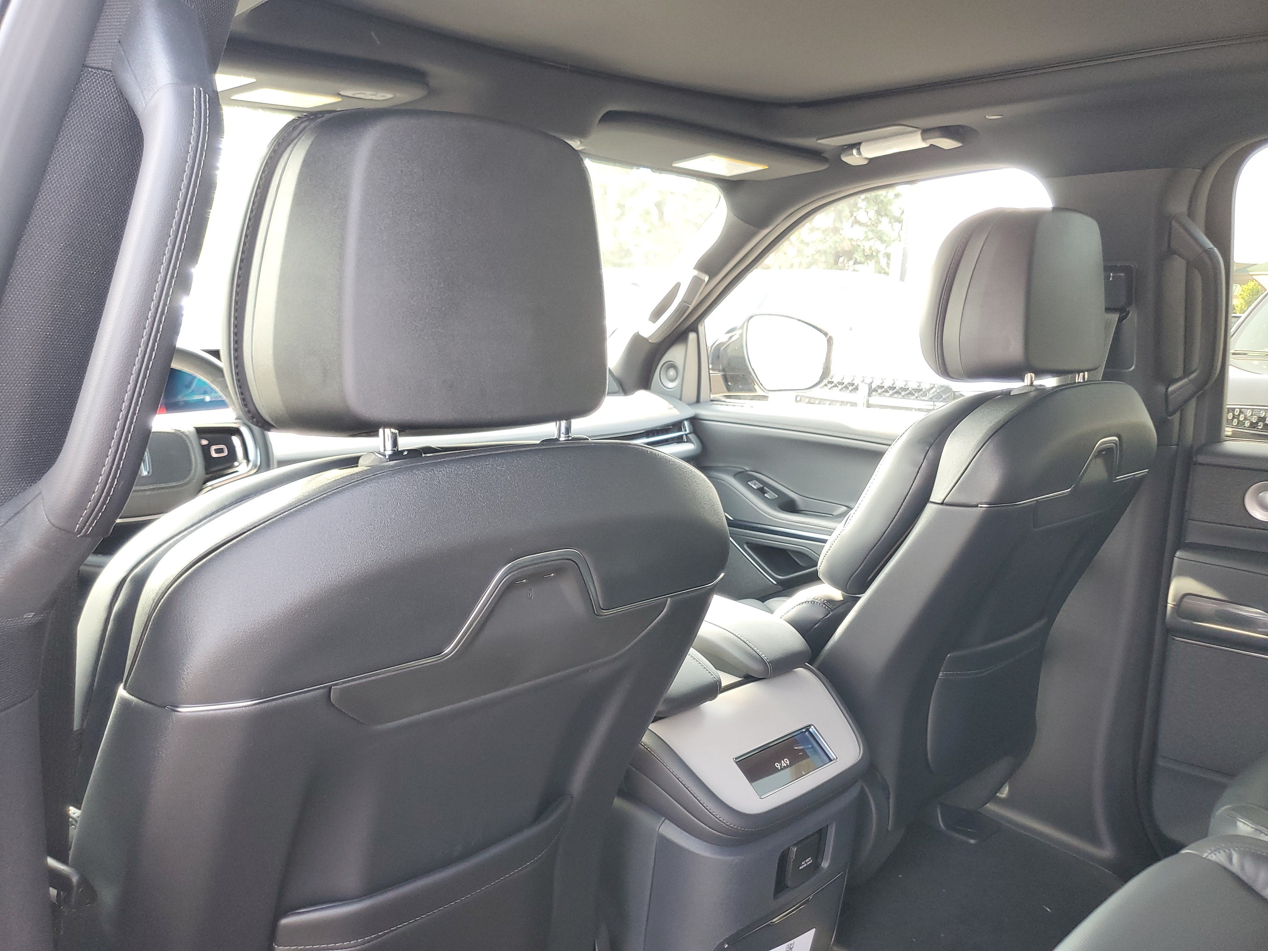 2027 Lincoln Navigator L Reserve