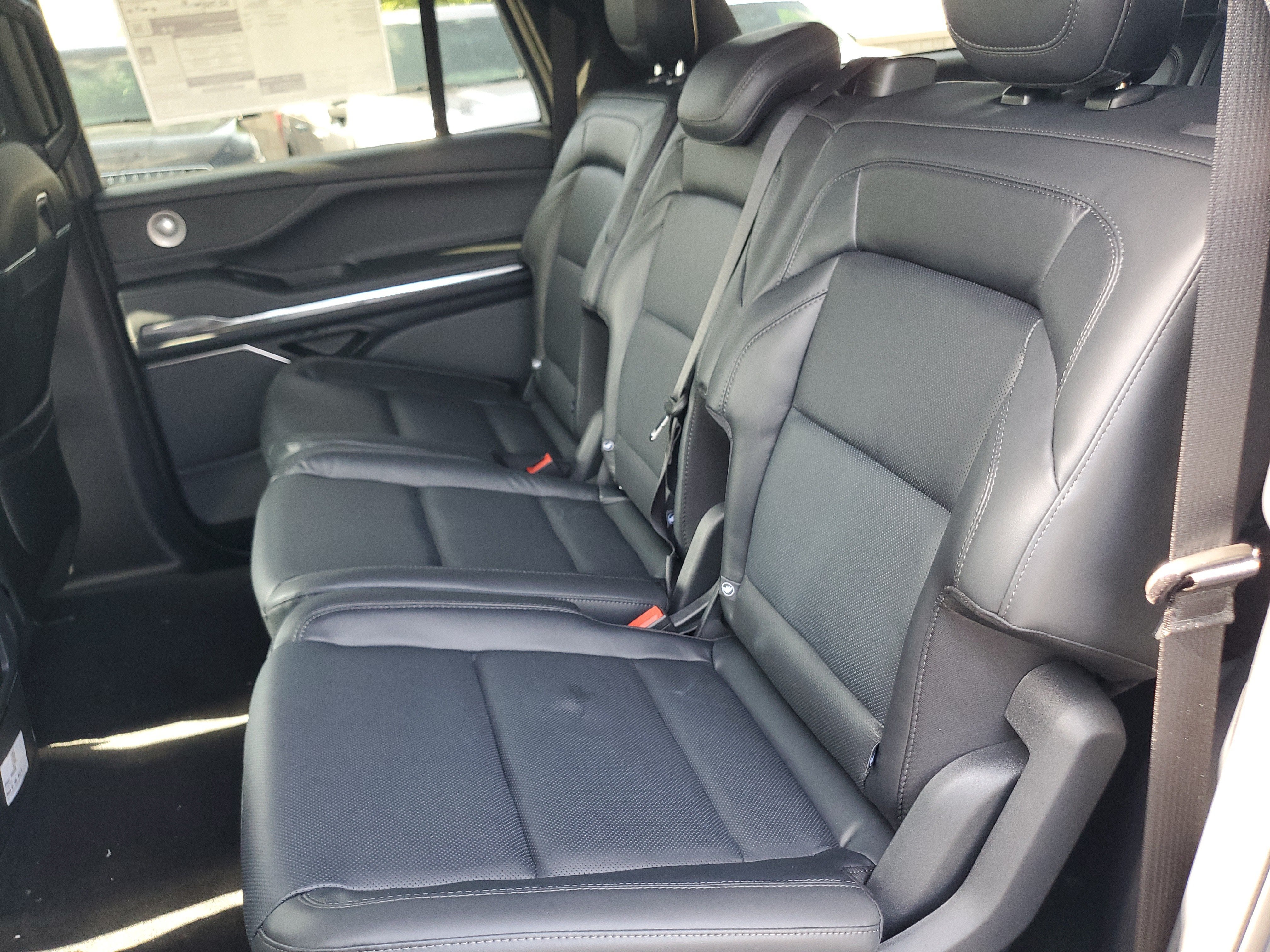 2027 Lincoln Navigator L Reserve