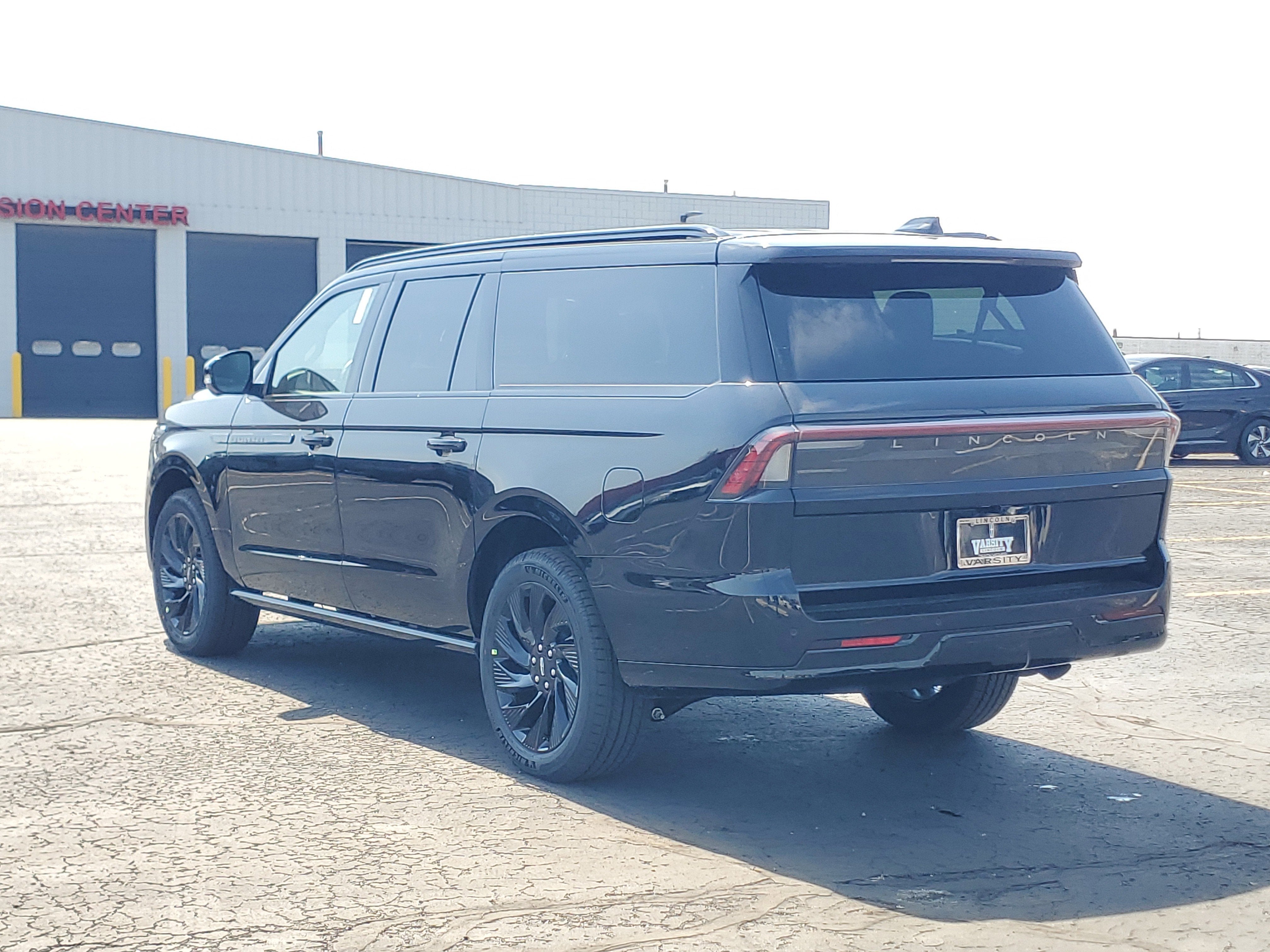 2026 Lincoln Navigator L Reserve